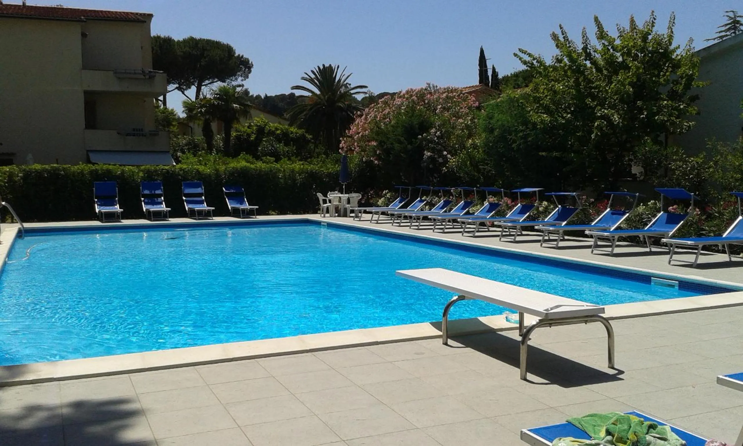Swimming pool in Hotel Lilly