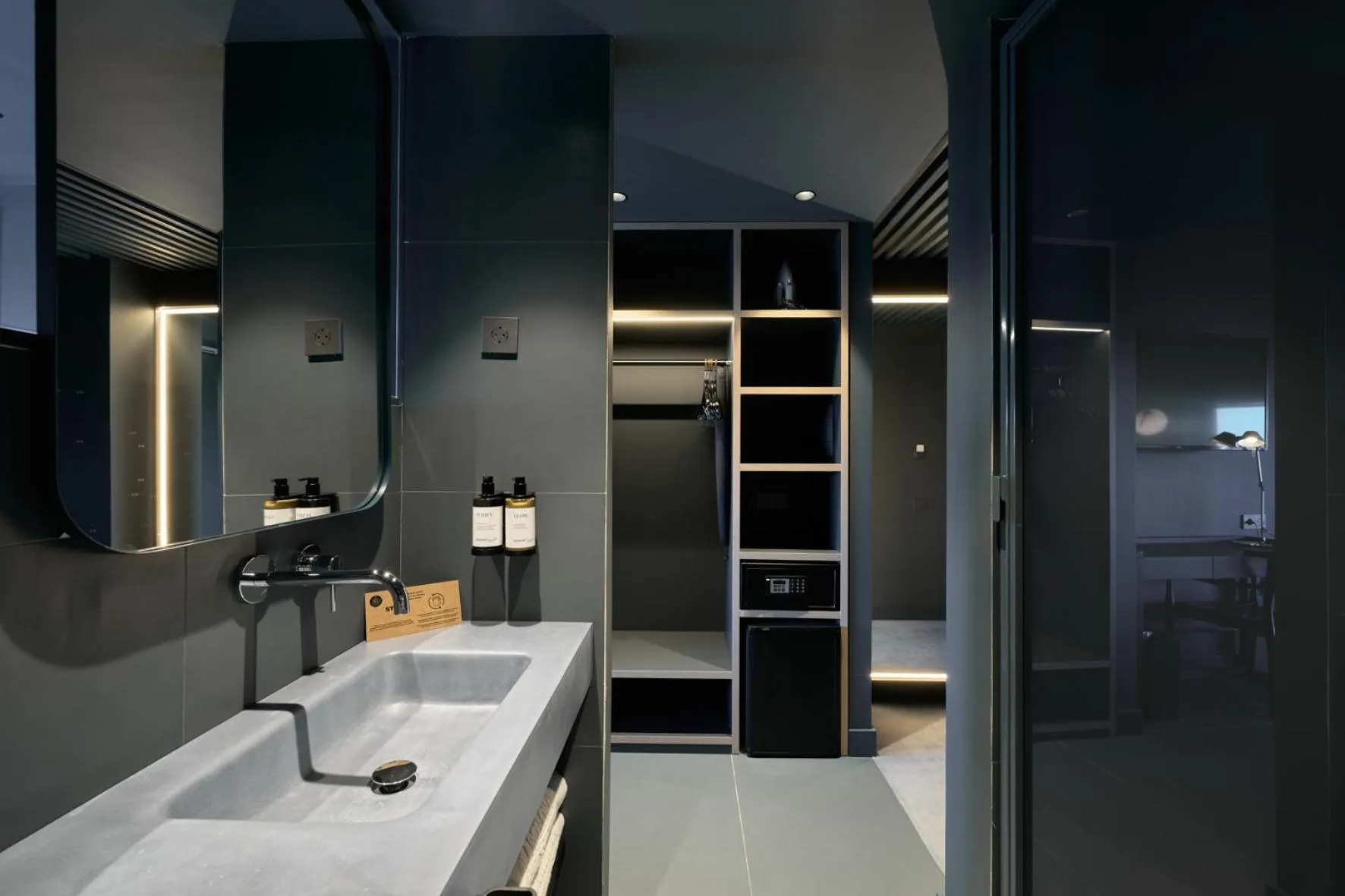 Bathroom in Barcelona Princess