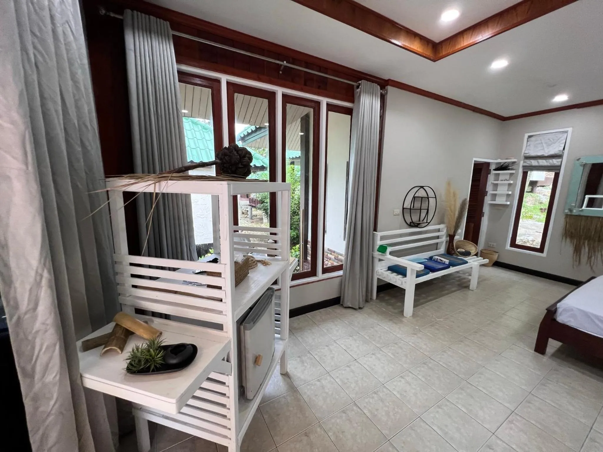 Photo of the whole room, Bed in Sense Asia