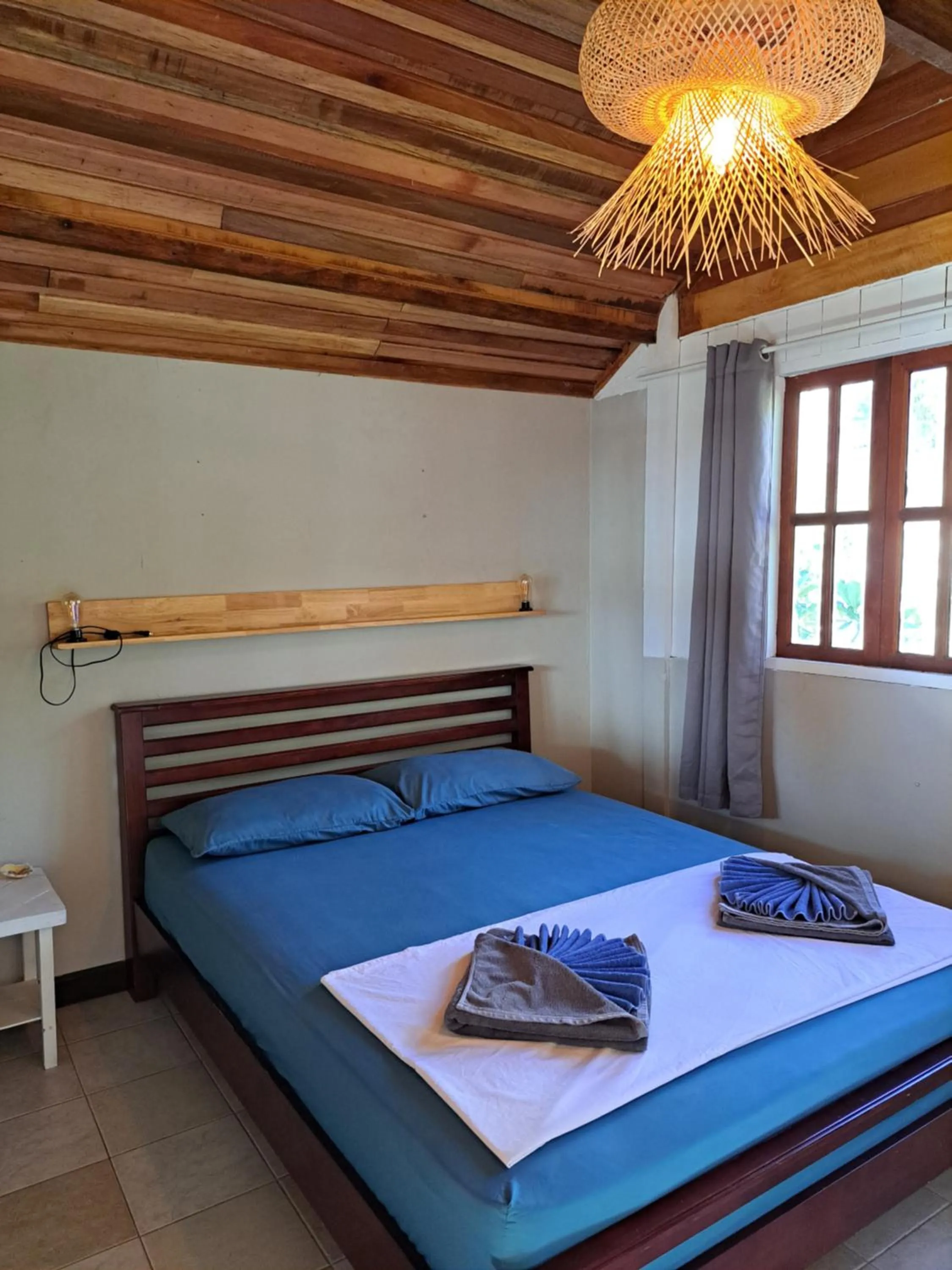 Photo of the whole room, Bed in Sense Asia