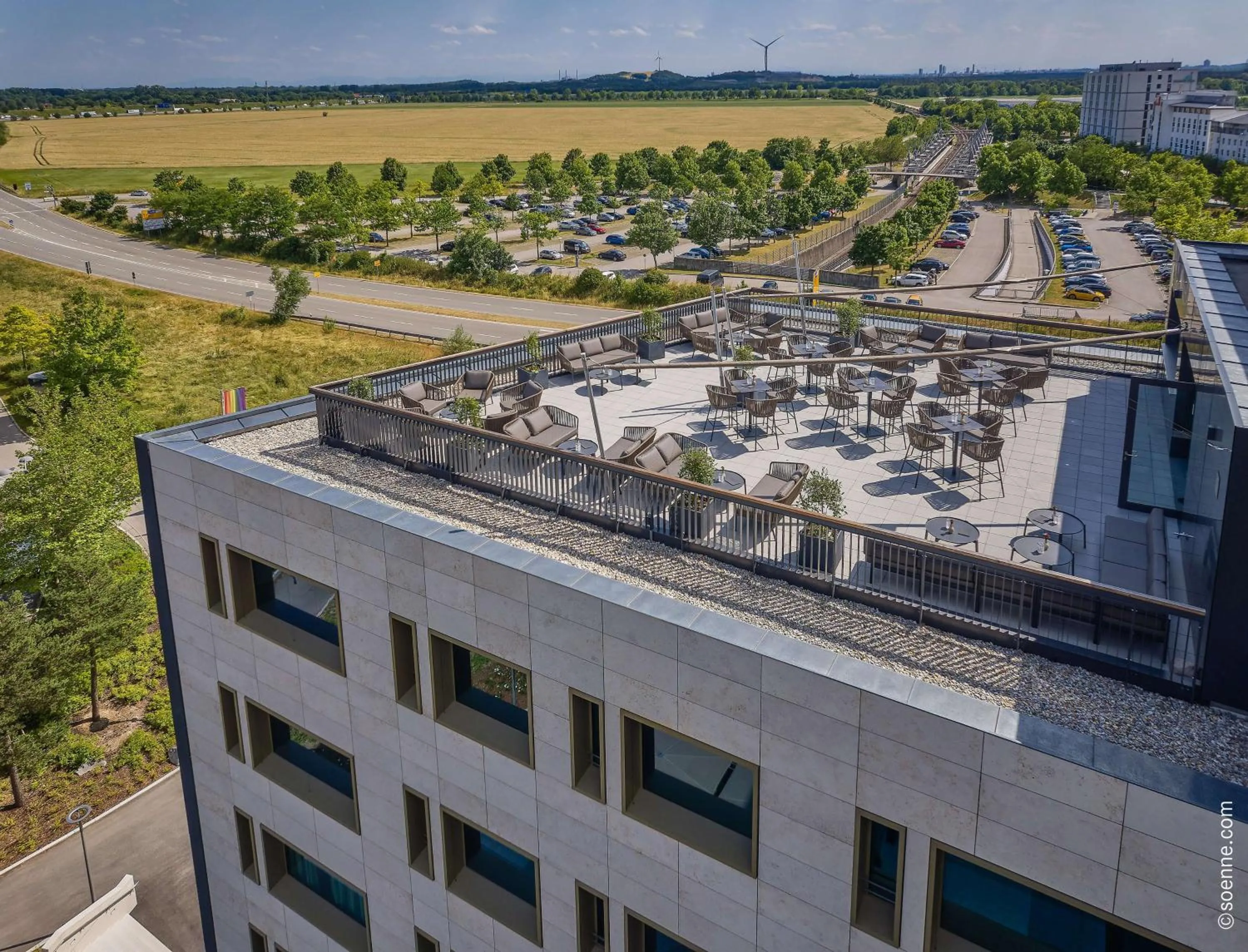 Lounge or bar in Dorint Hotel München/Garching