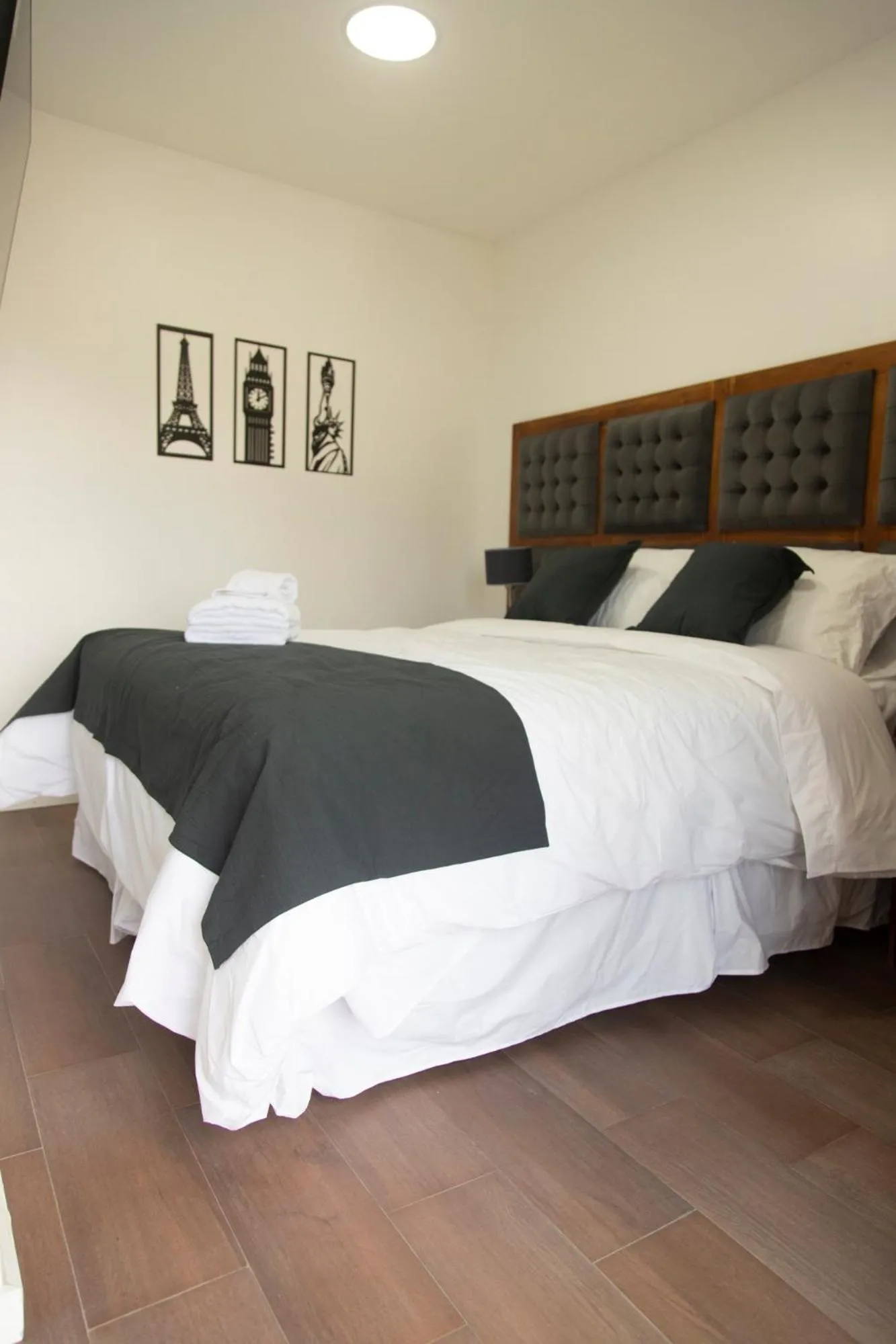 Bedroom, Bed in Rozas Apart