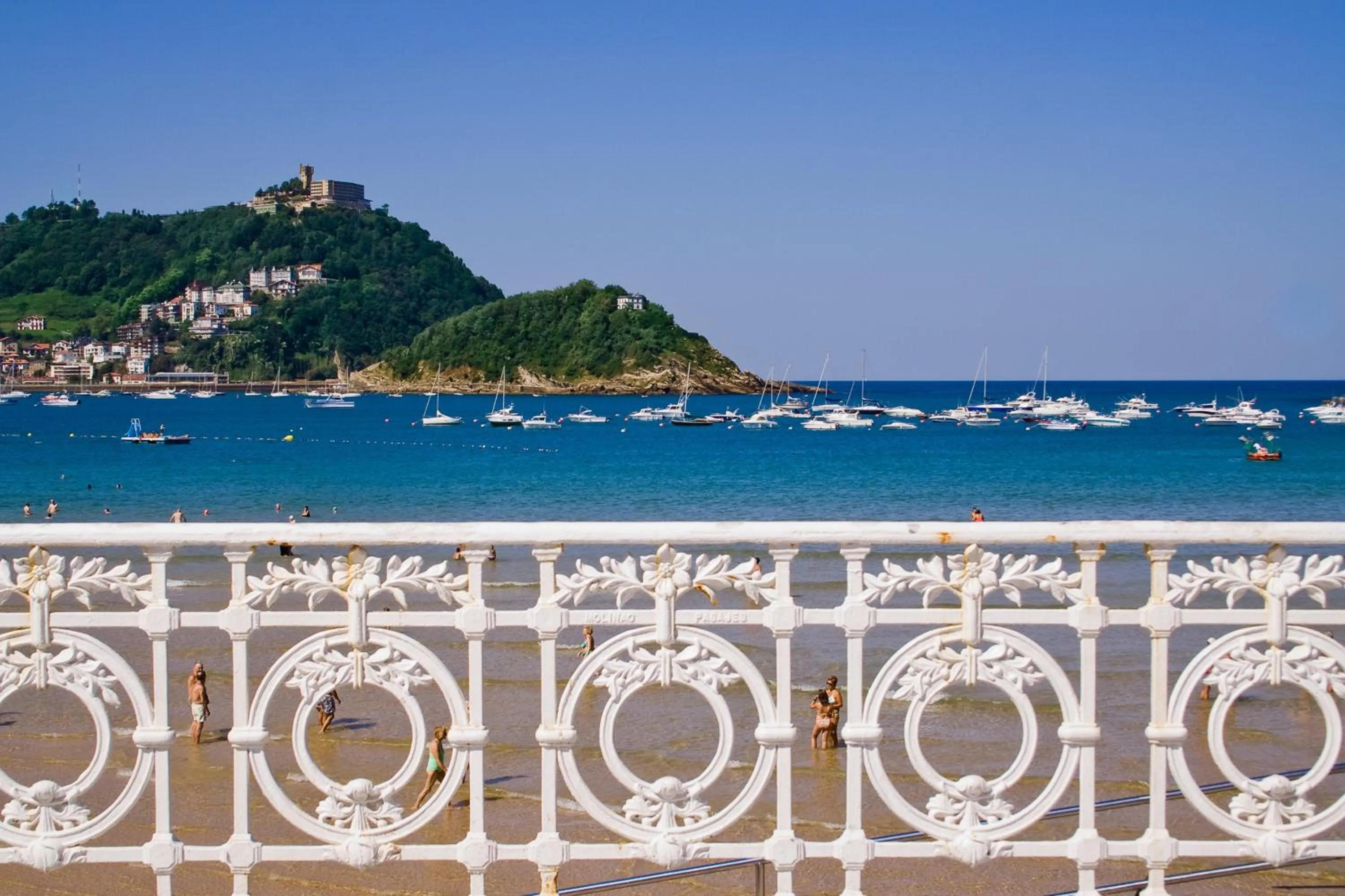 Property building in Sercotel Codina