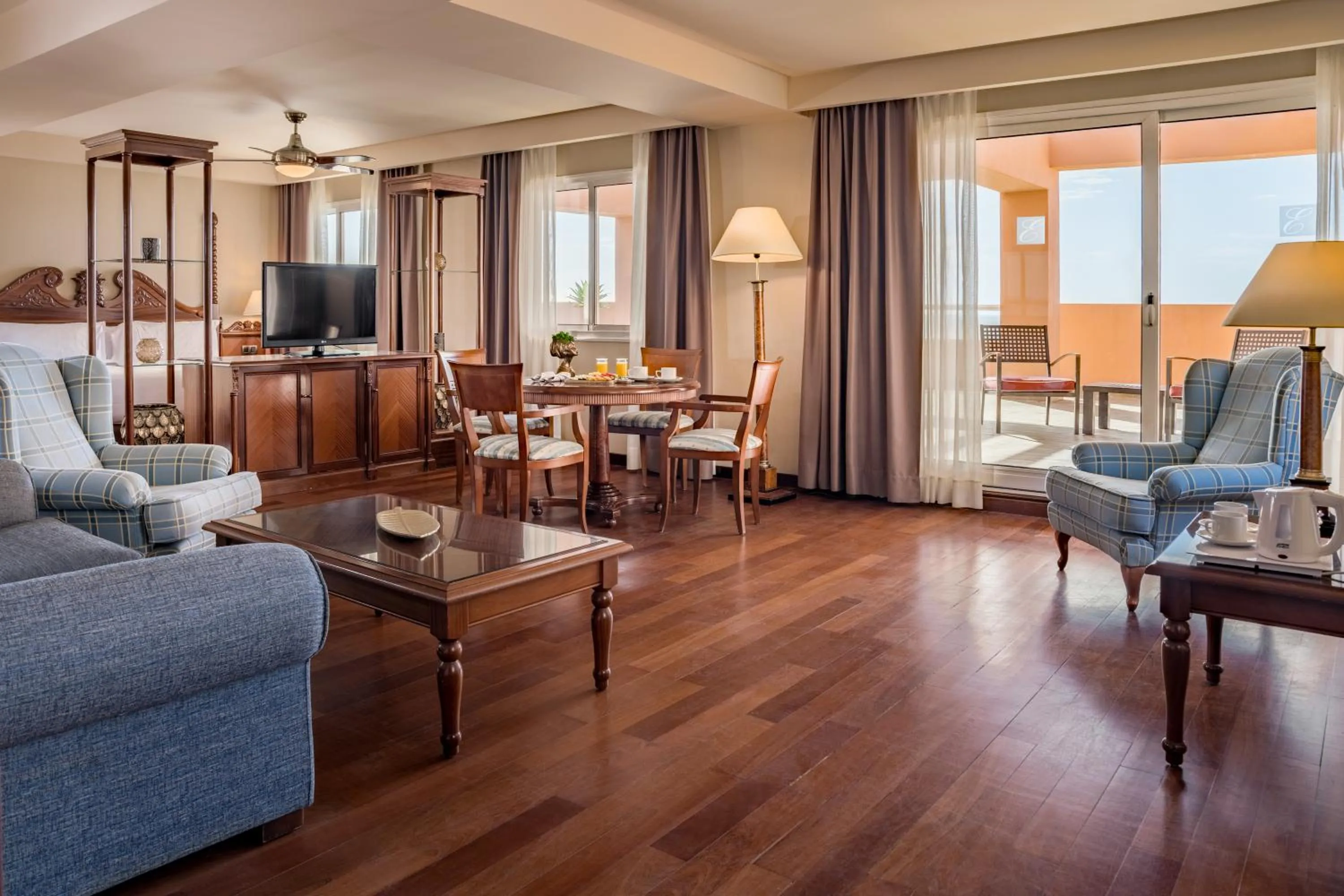 Living room in Elba Estepona Gran Hotel & Thalasso Spa