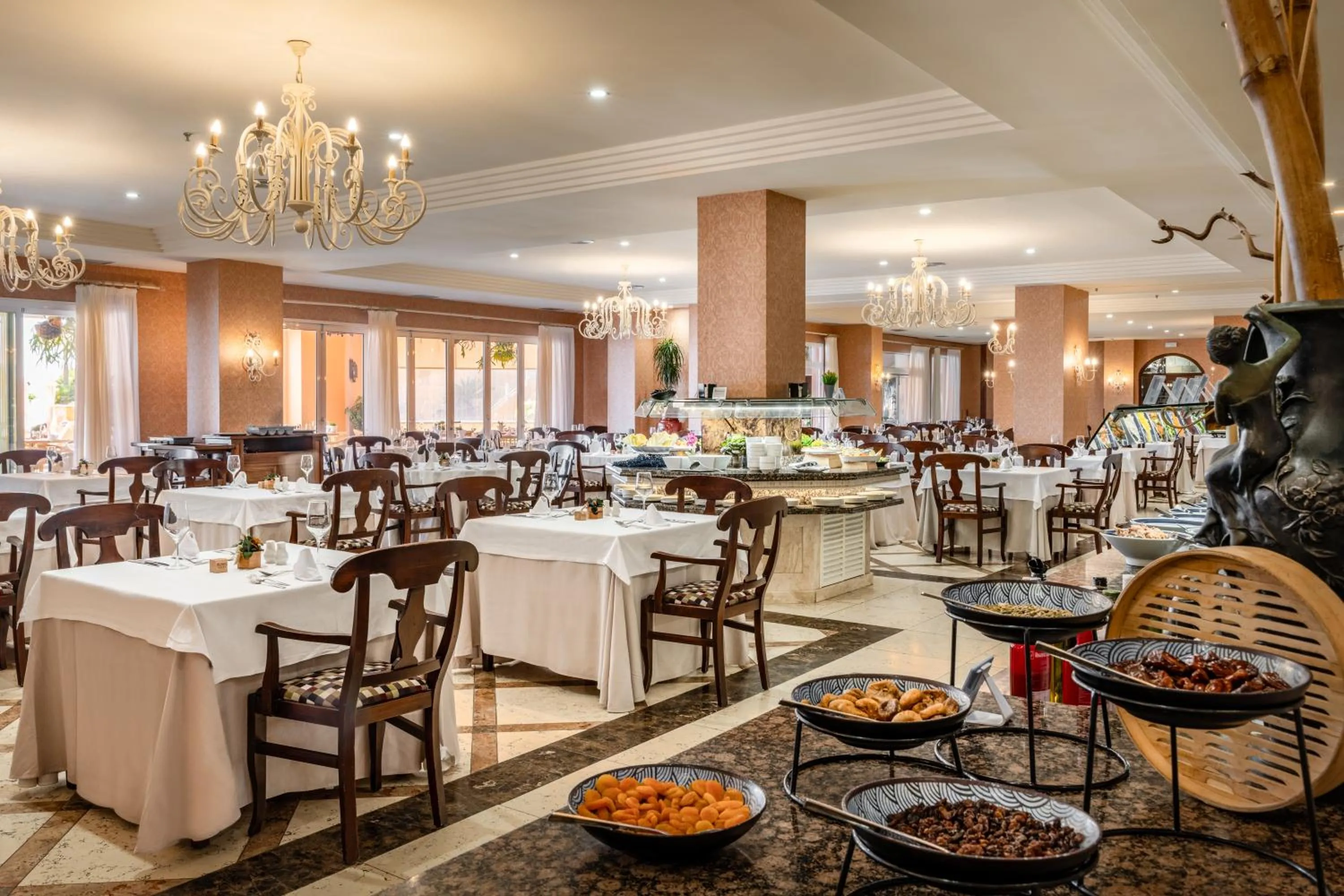 Restaurant/places to eat in Elba Estepona Gran Hotel & Thalasso Spa
