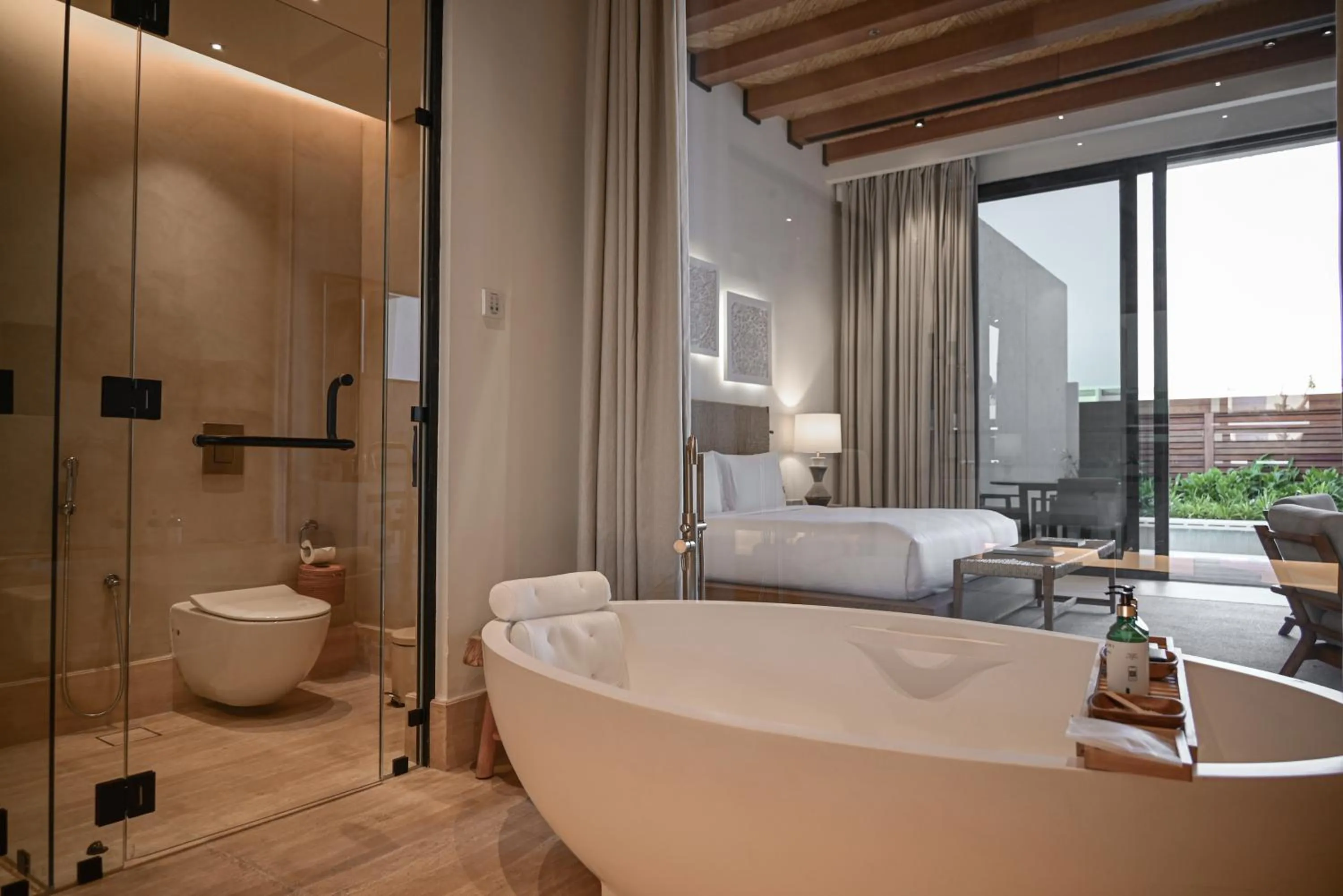 Property building, Bed in Maysan Doha, LXR Hotels & Resorts