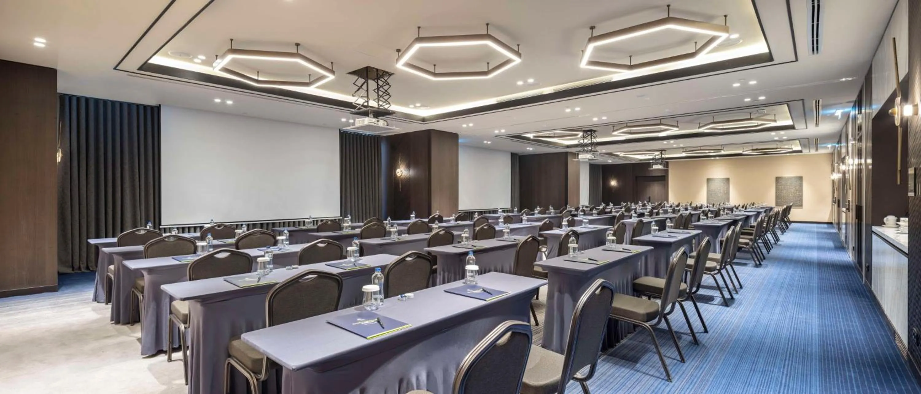 Meeting/conference room in DoubleTree by Hilton Sanliurfa