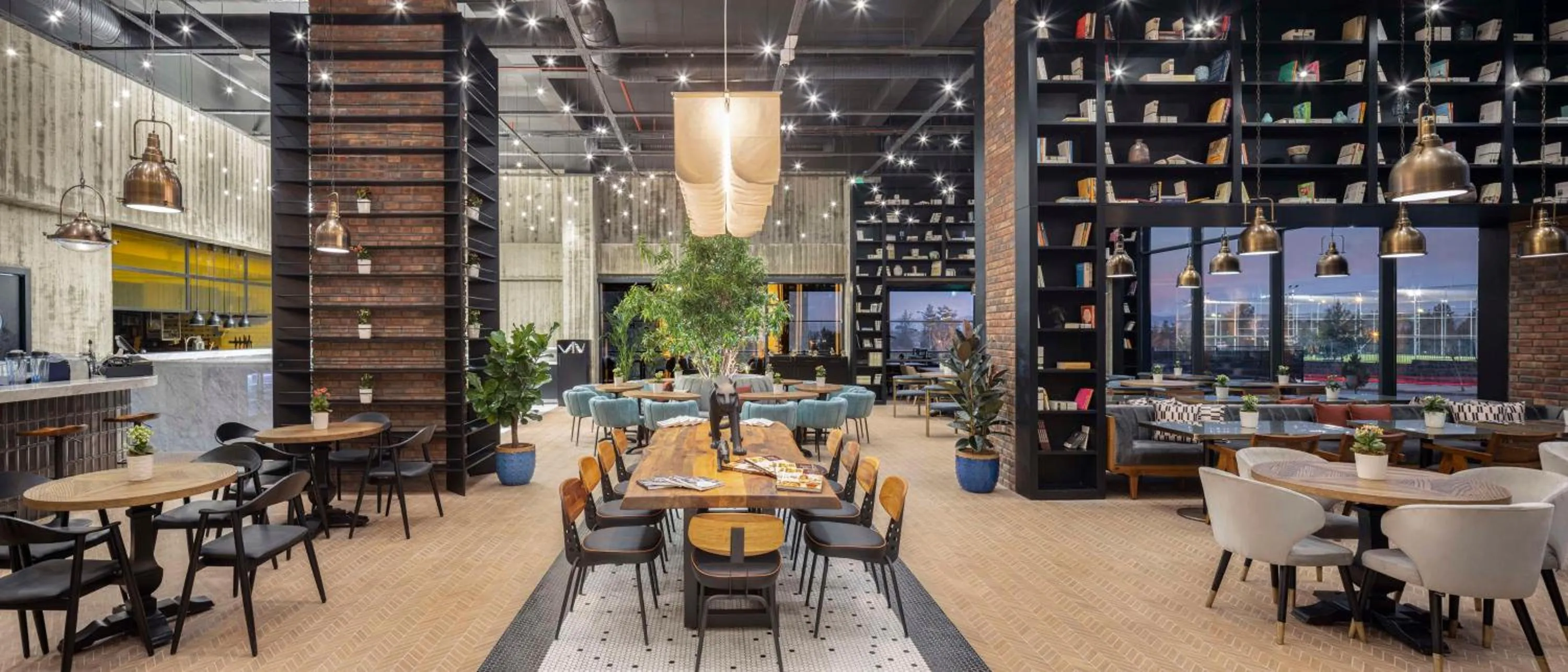 Dining area in DoubleTree by Hilton Sanliurfa