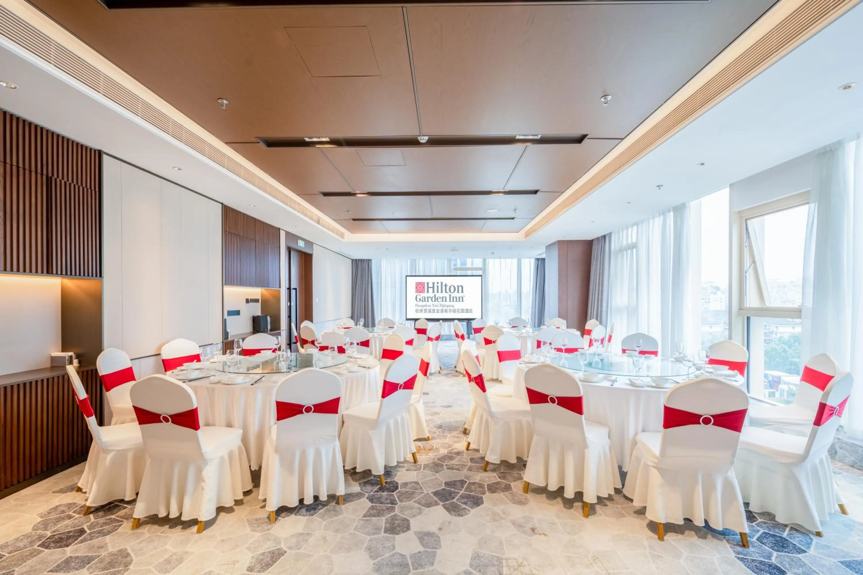 Restaurant/places to eat in Hilton Garden Inn Hangzhou Xixi Zijingang