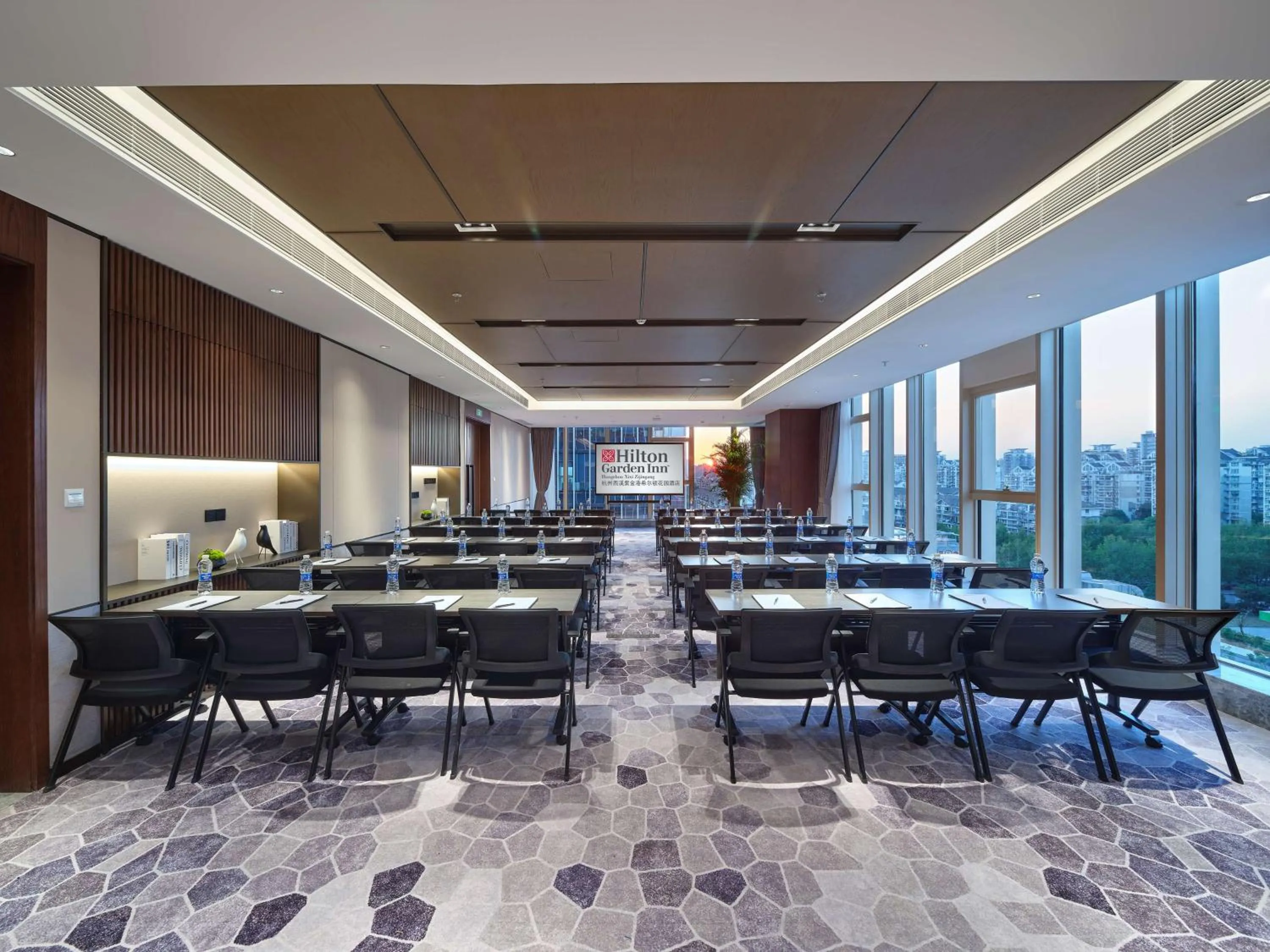 Meeting/conference room in Hilton Garden Inn Hangzhou Xixi Zijingang