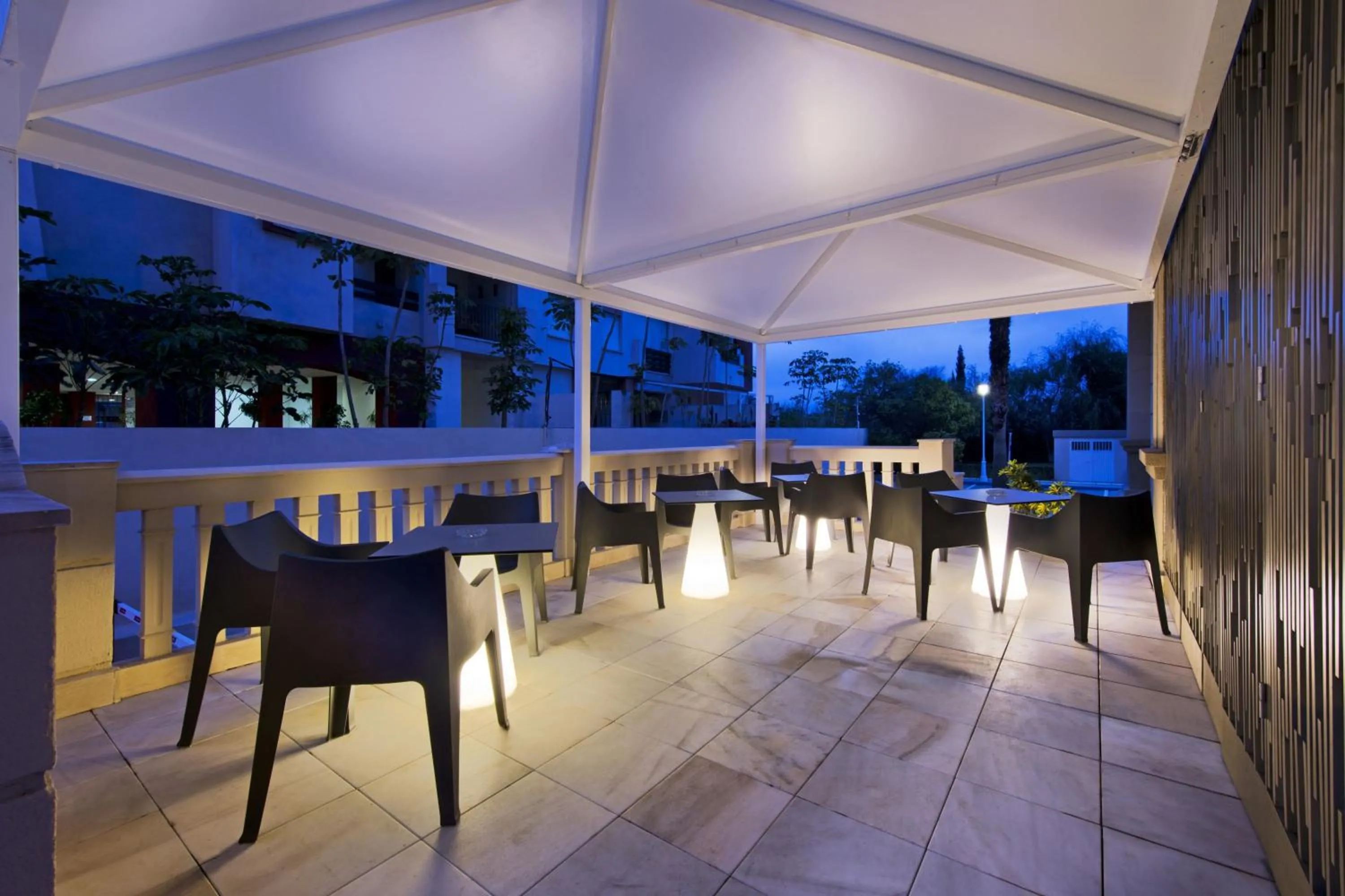 Lounge or bar in Elba Motril Beach & Business Hotel