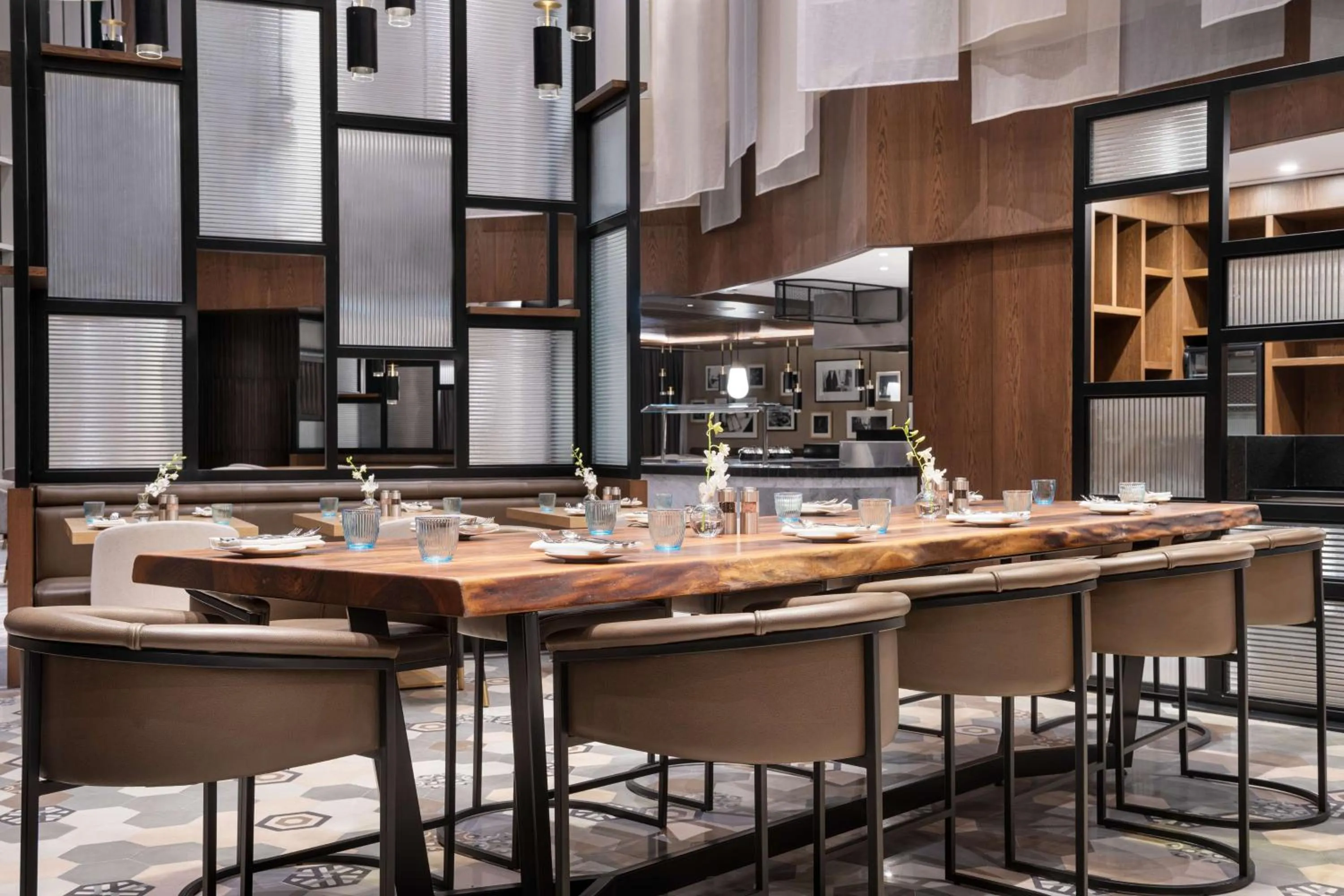 Restaurant/places to eat in Hilton Riyadh Olaya