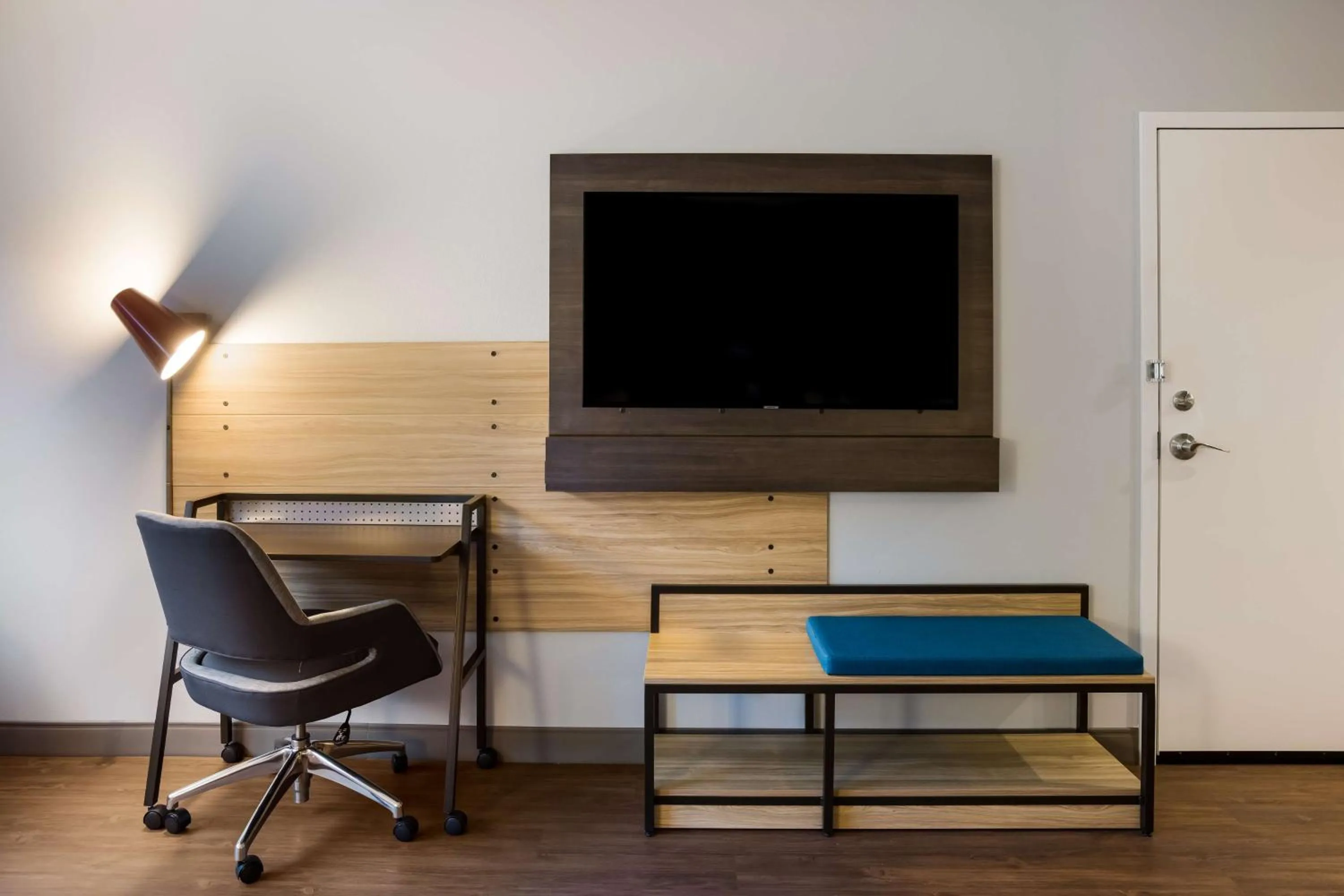 Bedroom in Tru By Hilton Traverse City