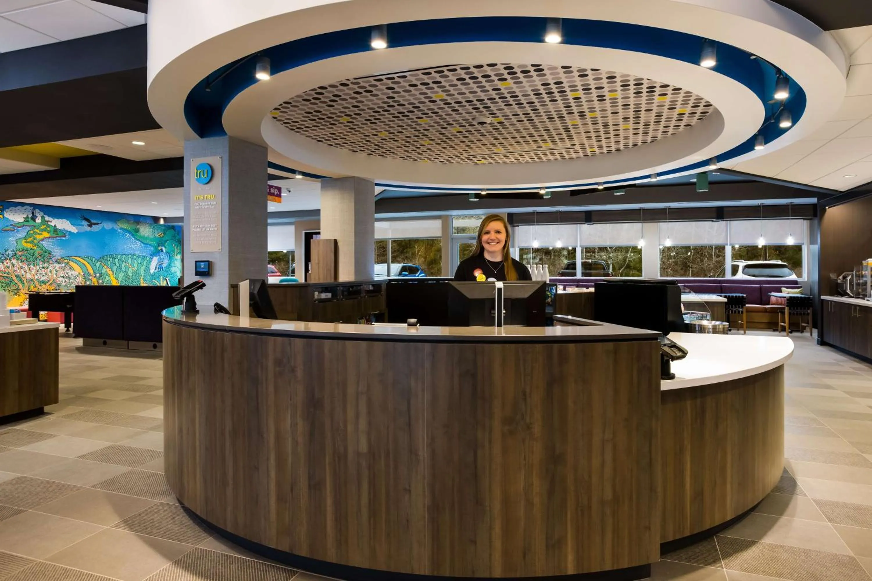 Lobby or reception in Tru By Hilton Traverse City