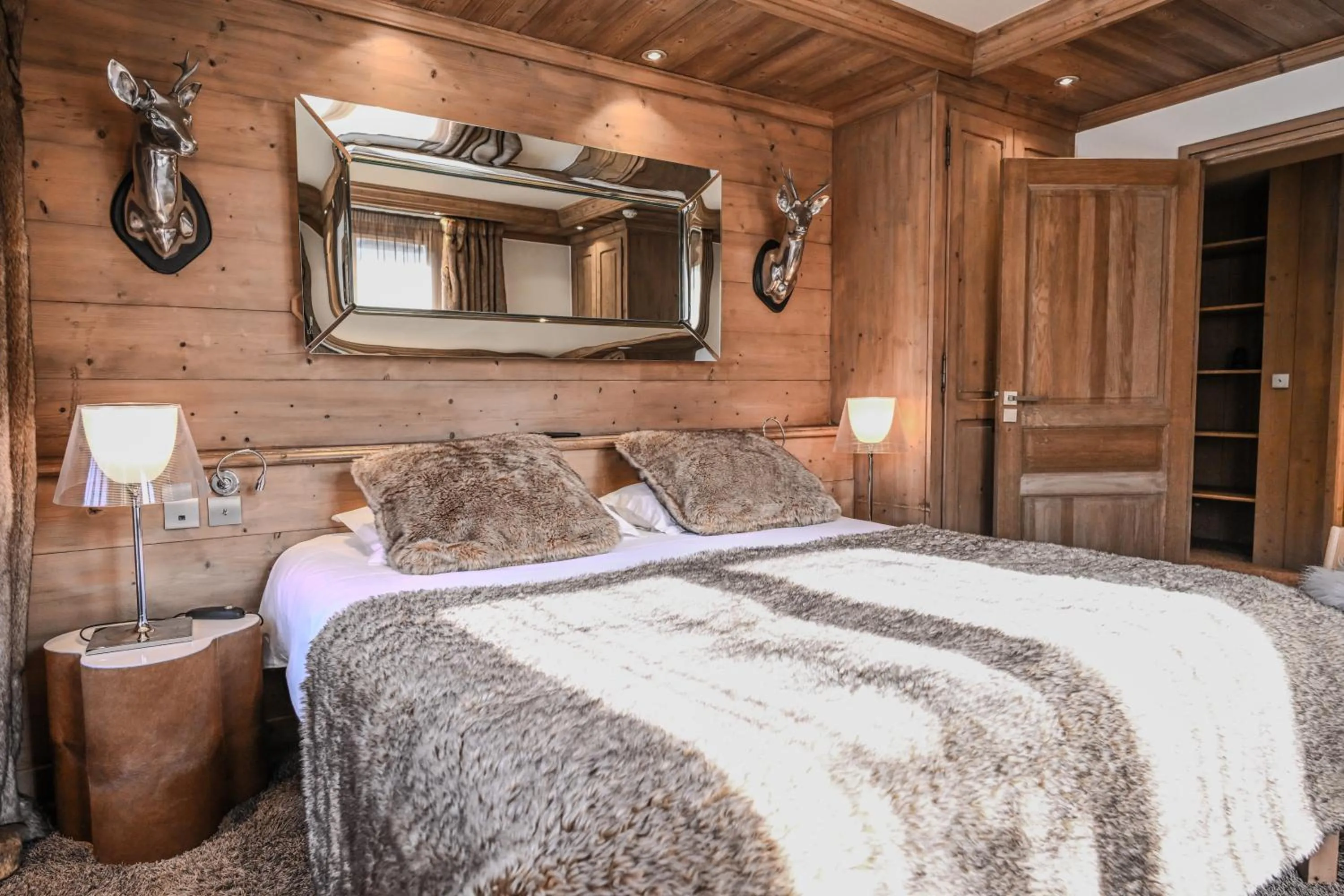 Bed in Hotel Tsanteleina