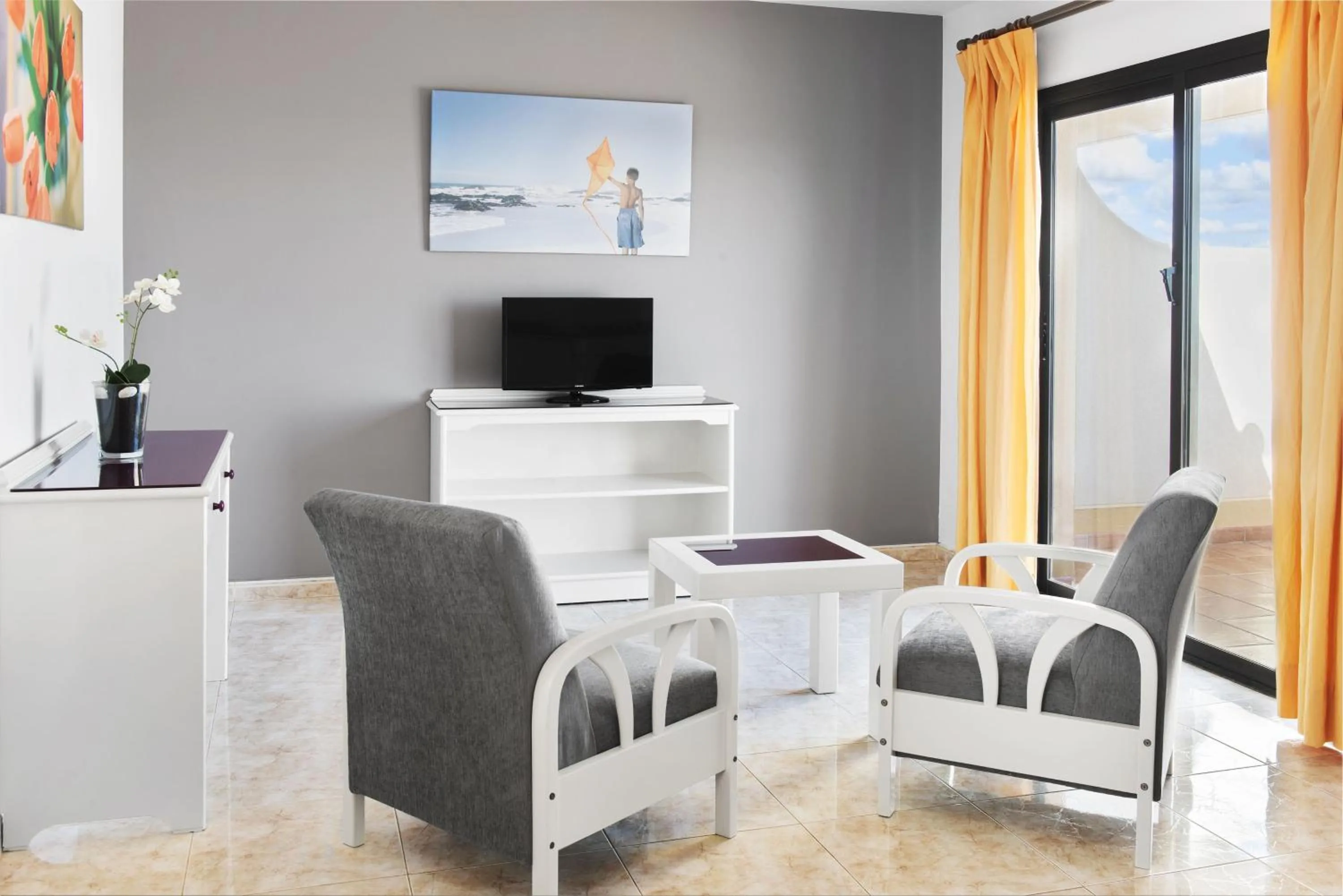 Living room in Elba Lucía Sport & Suite Hotel