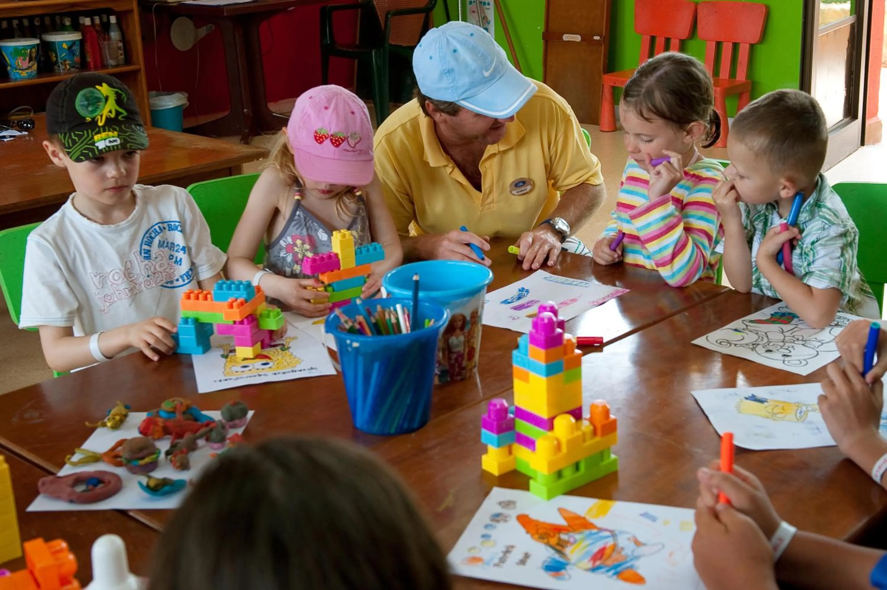 People in Elba Castillo San Jorge & Antigua Suite Hotel
