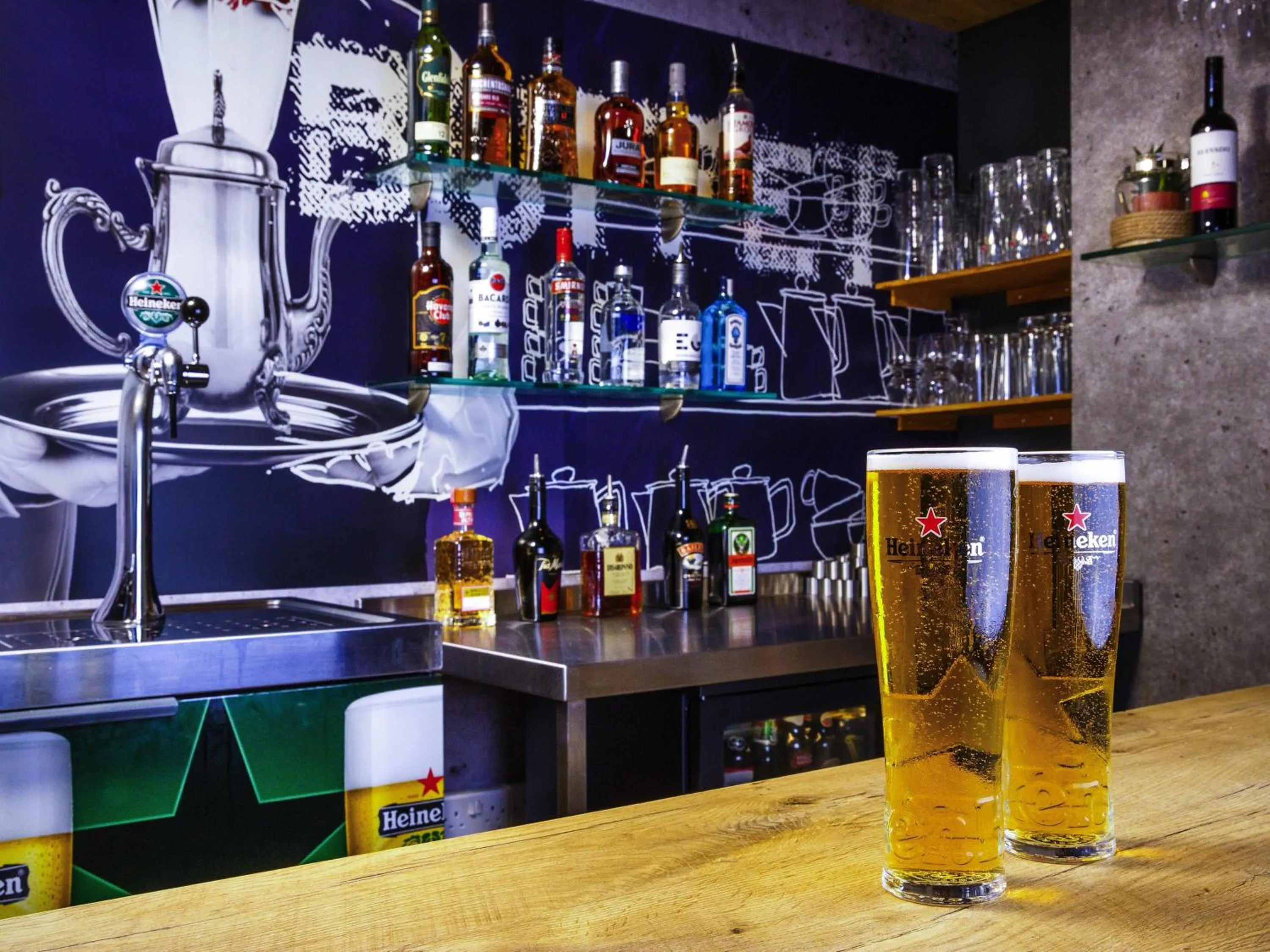 Restaurant/places to eat in ibis budget Hotel Edinburgh Park