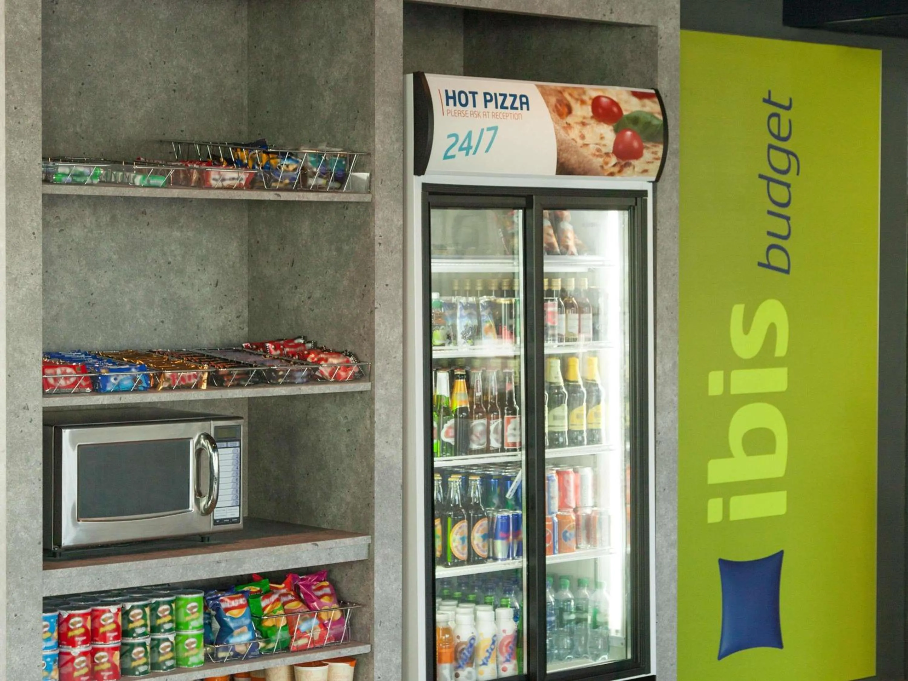 Restaurant/places to eat in ibis budget Hotel Edinburgh Park