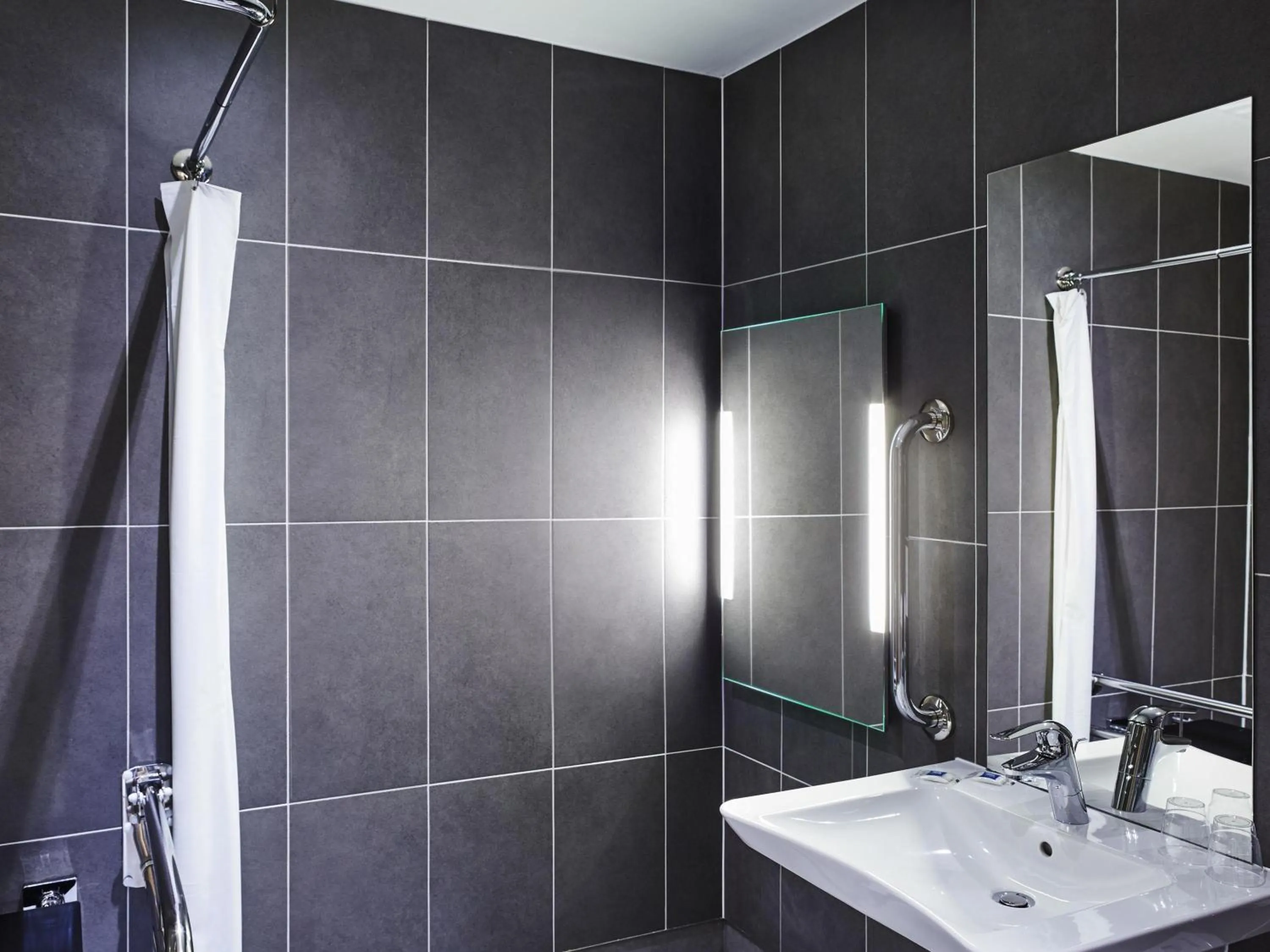 Bedroom in ibis budget Leicester