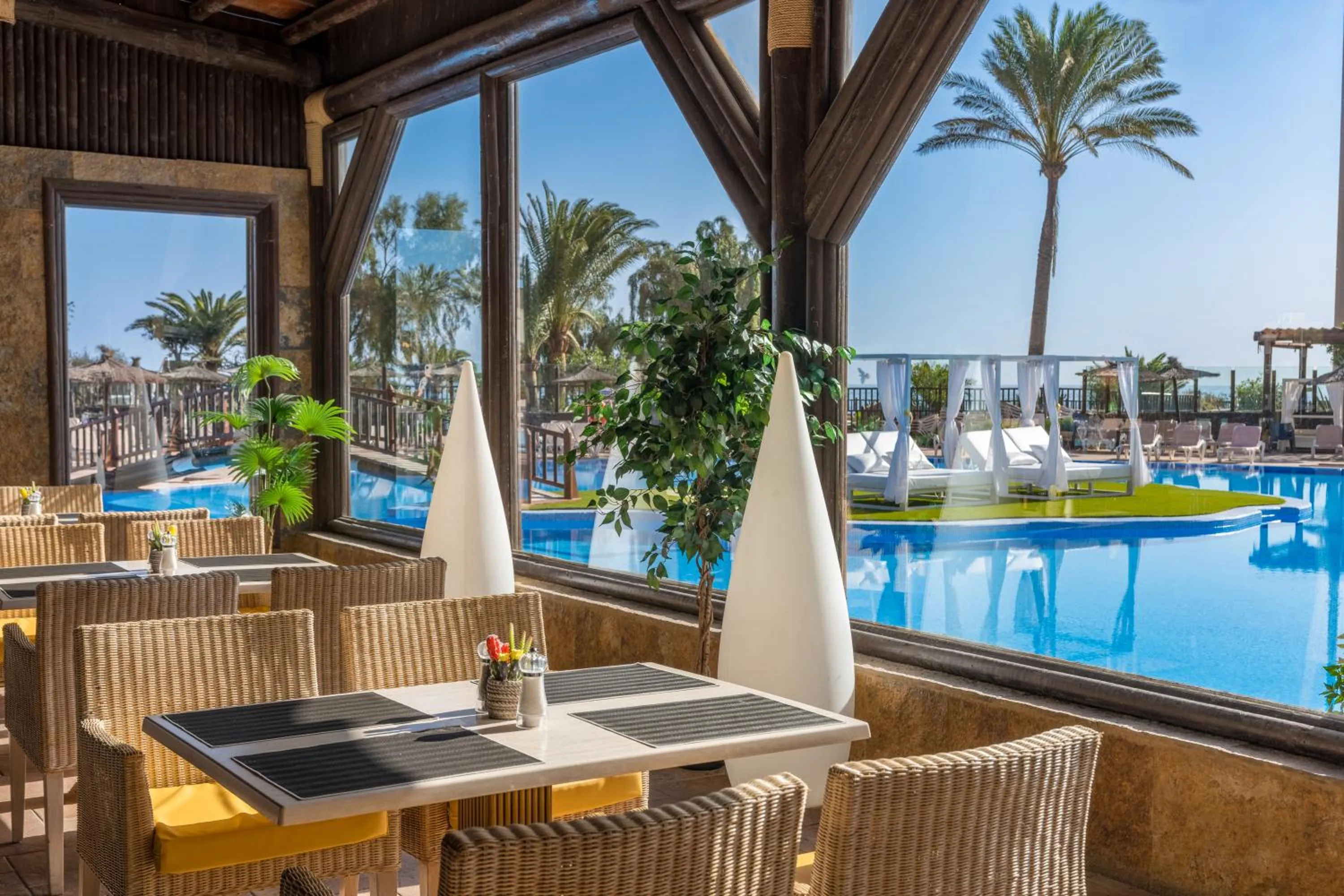 Restaurant/places to eat in Elba Sara Beach & Golf Resort