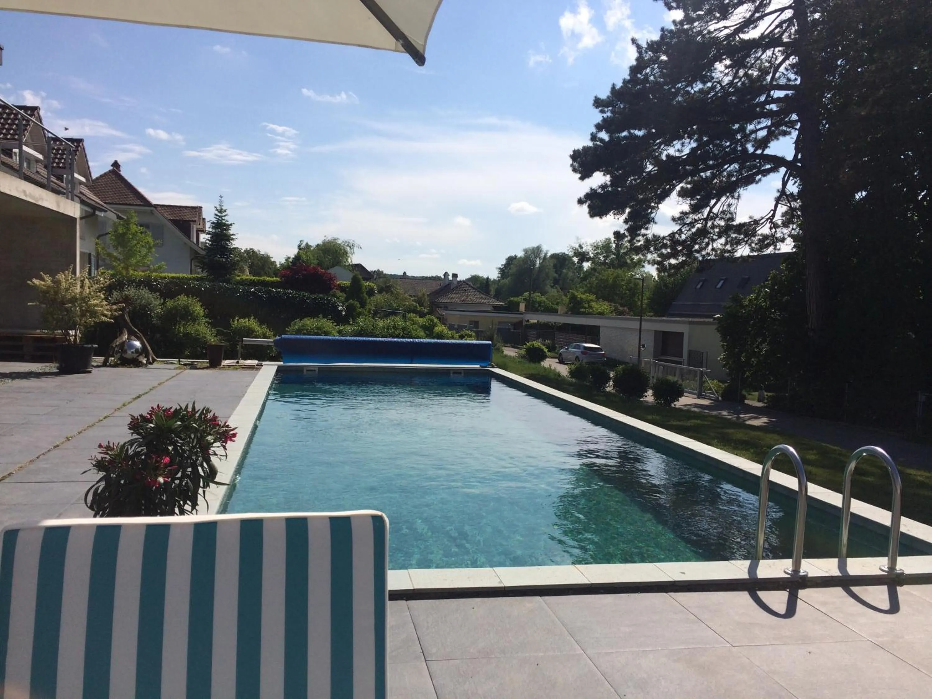 Swimming pool in Morat Gaste Zimmer