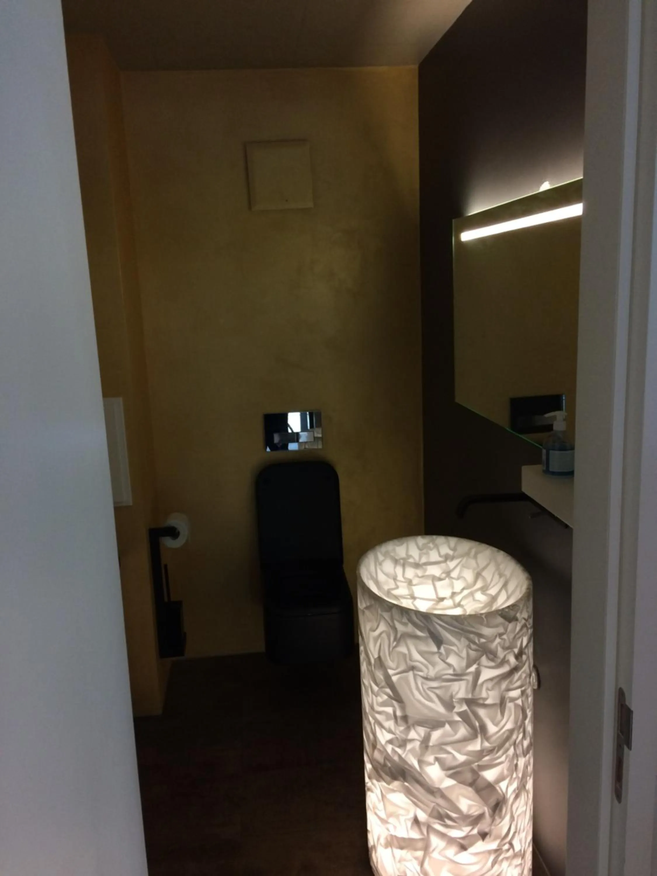 Toilet in Morat Gaste Zimmer