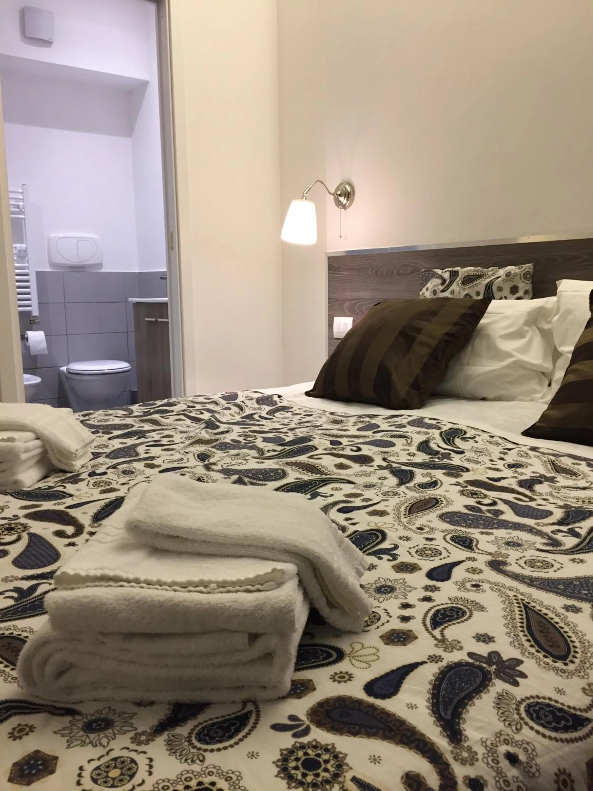 Bathroom, Bed in De Guestibus