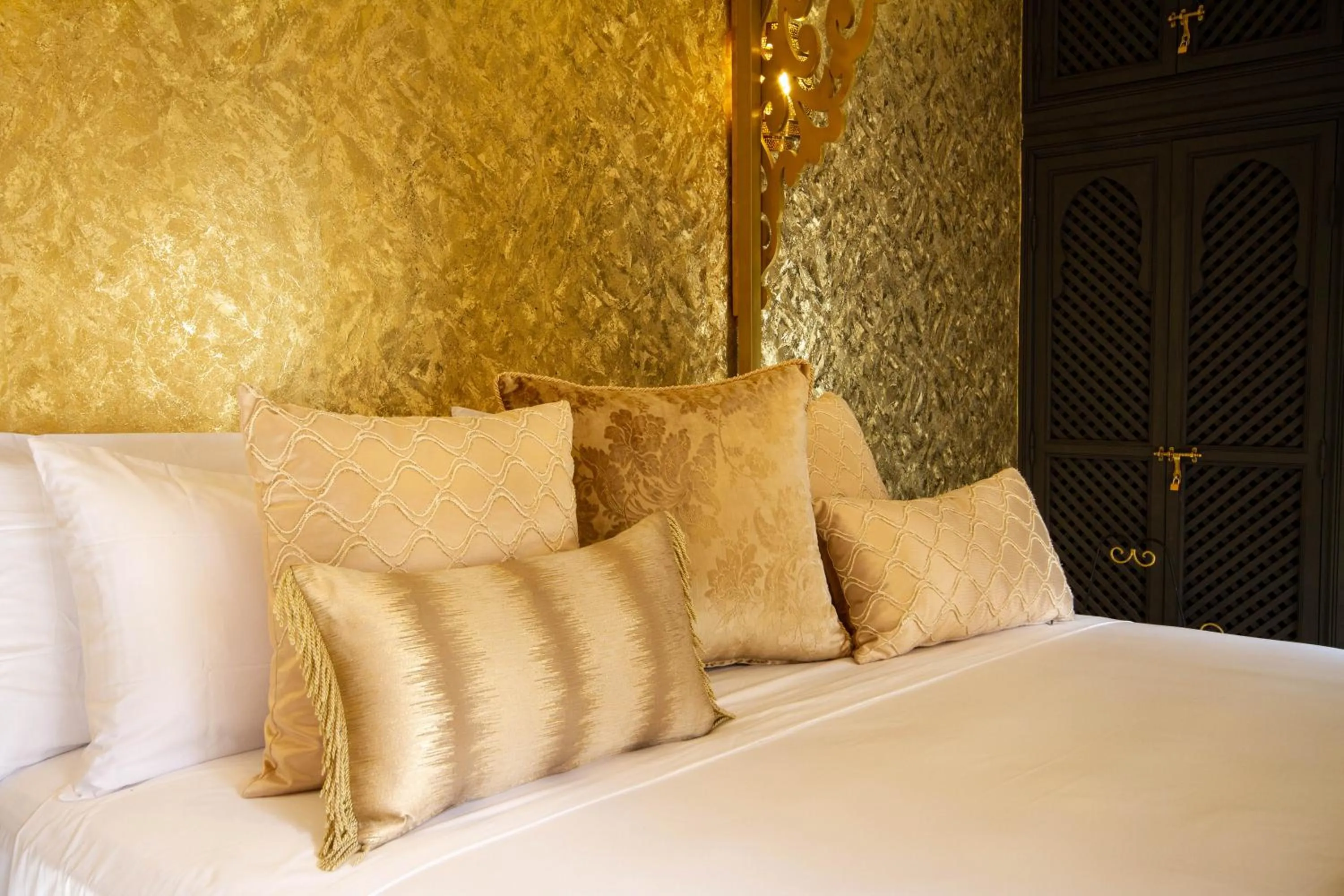 Bed in Riad SofYan & Spa