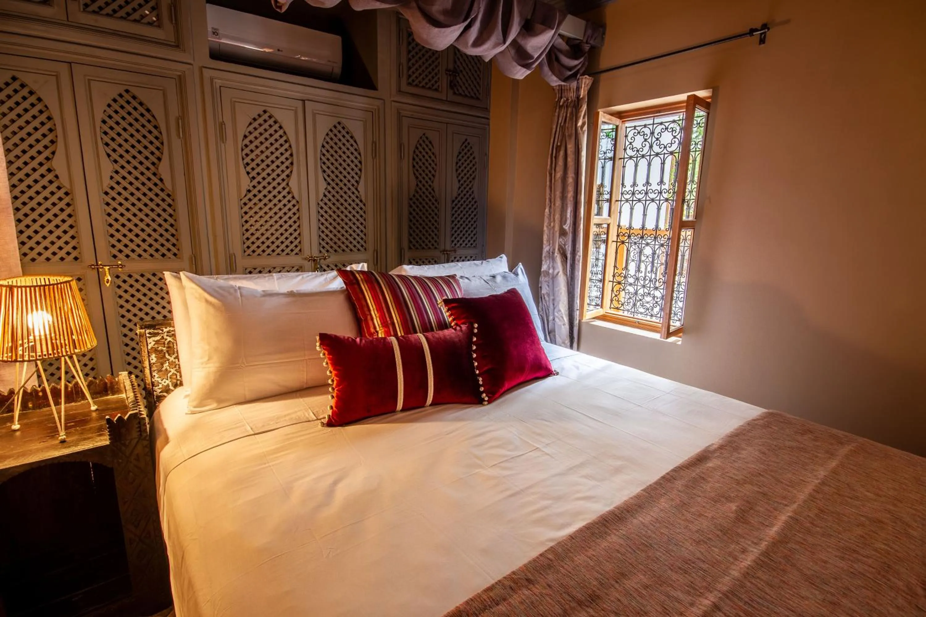 Bed in Riad SofYan & Spa