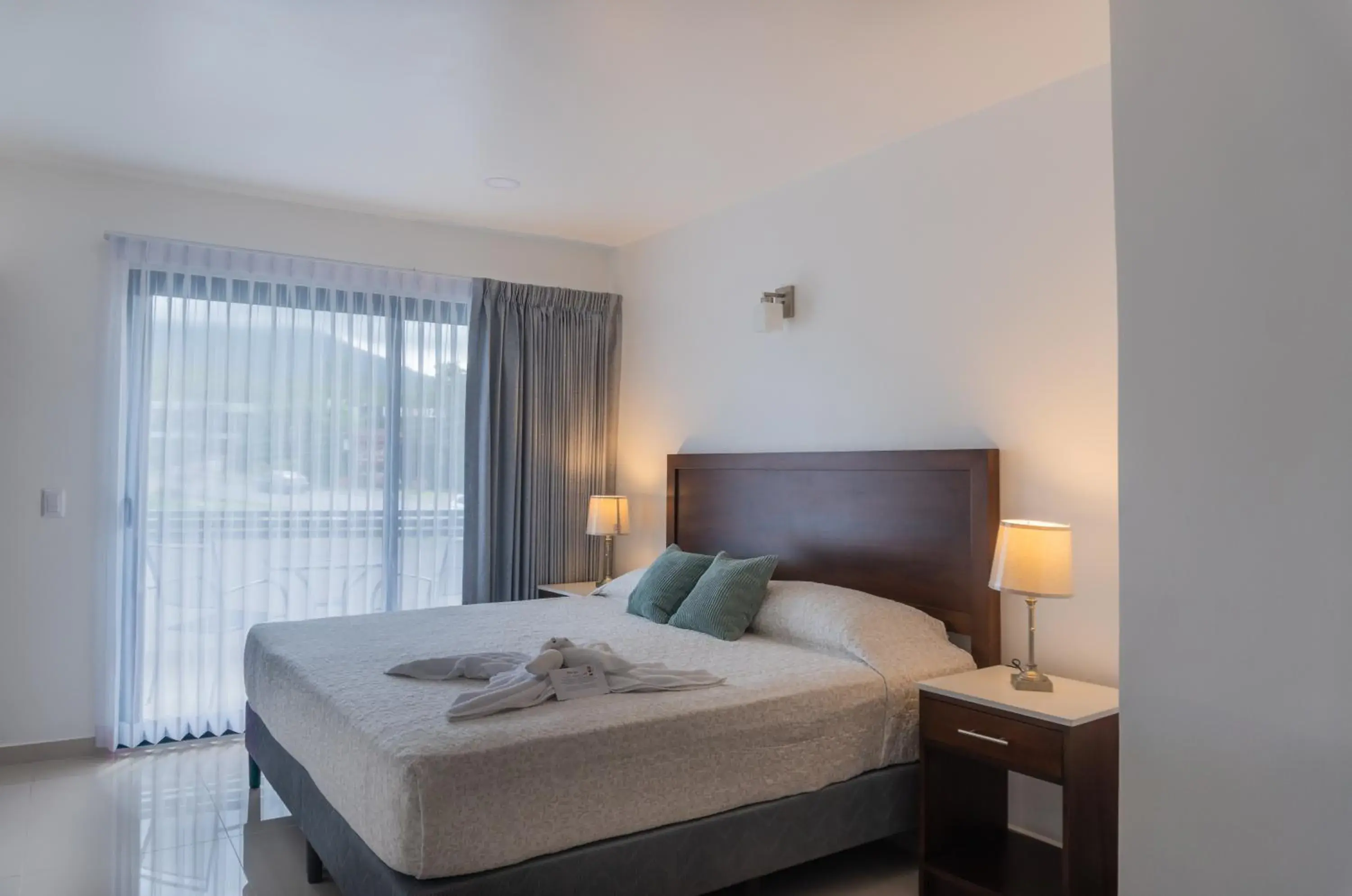 King Room with Mountain View in Hotel Arenal by Regina King Room with Mountain View in Hotel Arenal by Regina