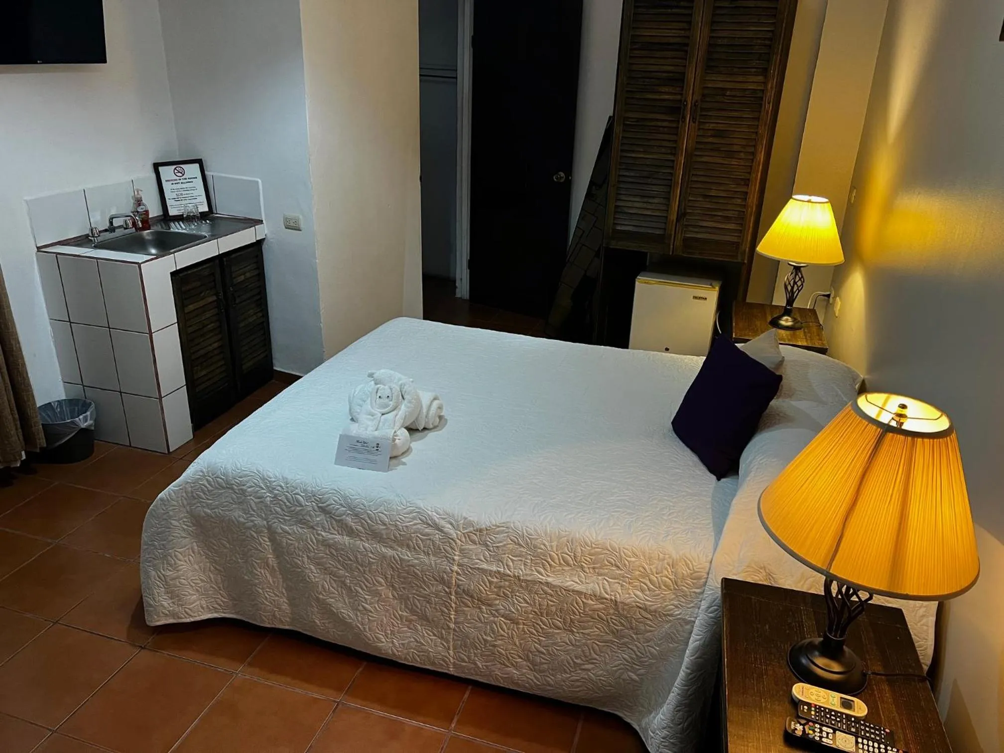 Bedroom, Bed in Hotel Arenal by Regina