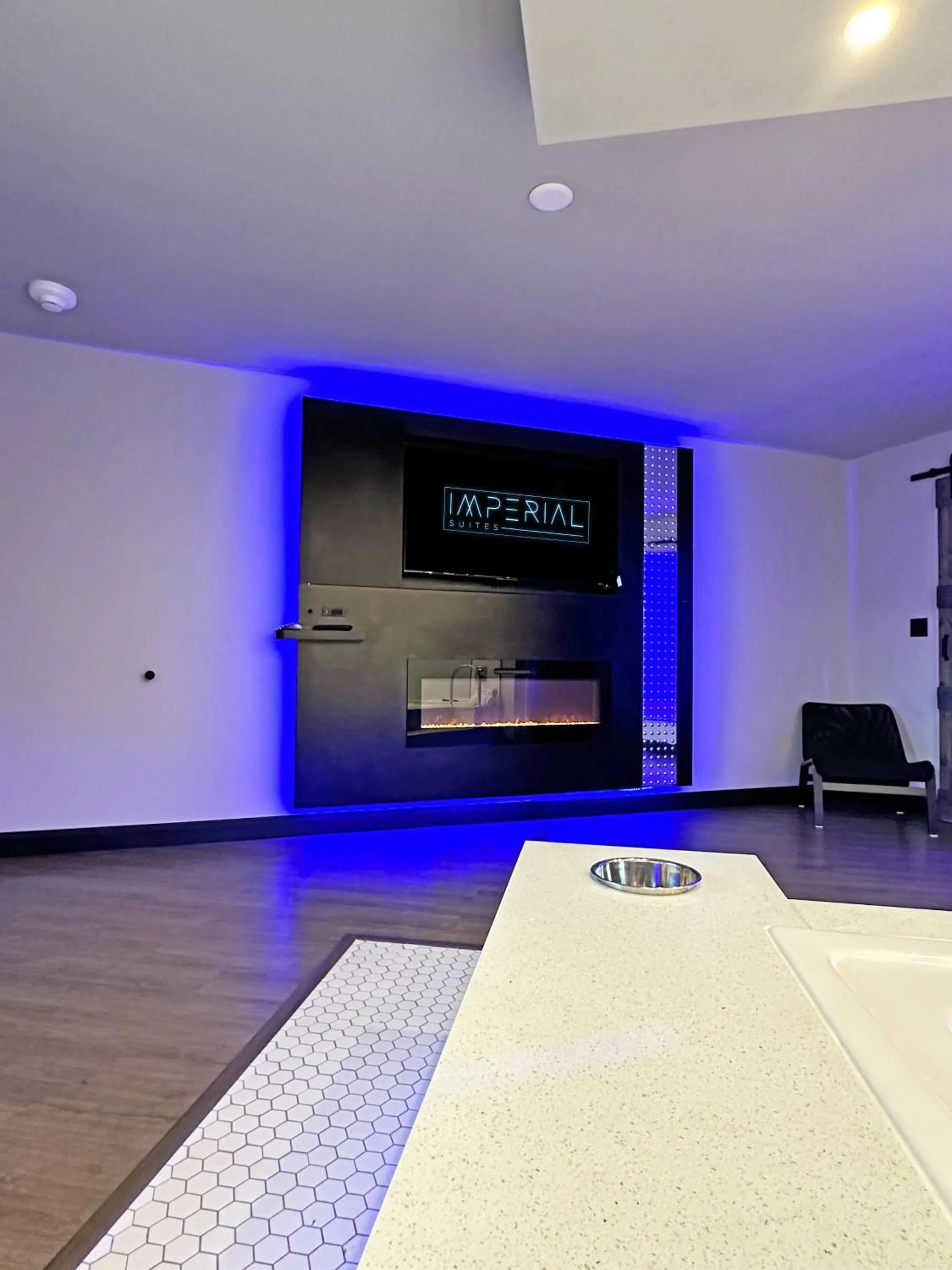 TV and multimedia in Imperial Suites, Adults Only