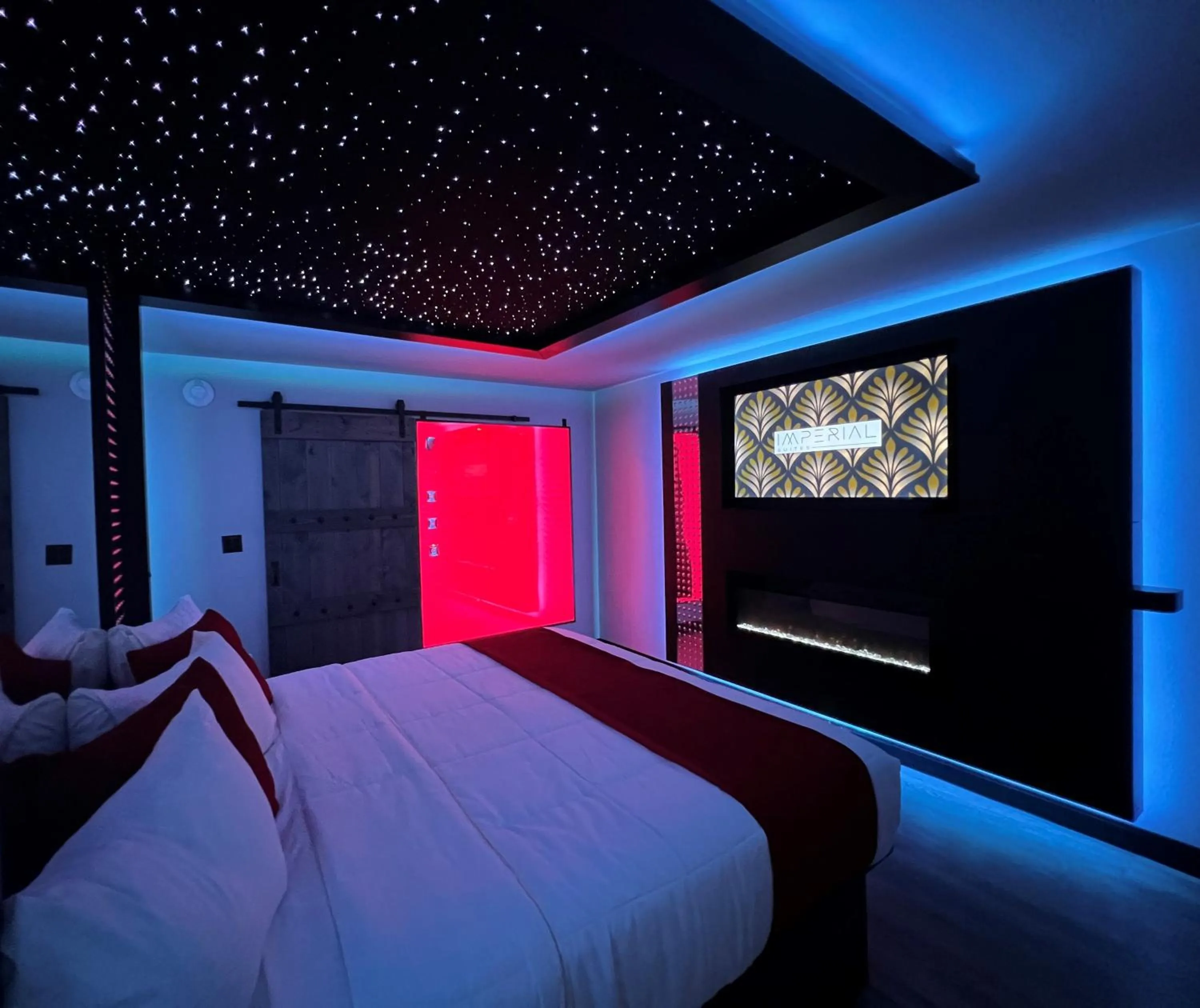 Bed in Imperial Suites, Adults Only