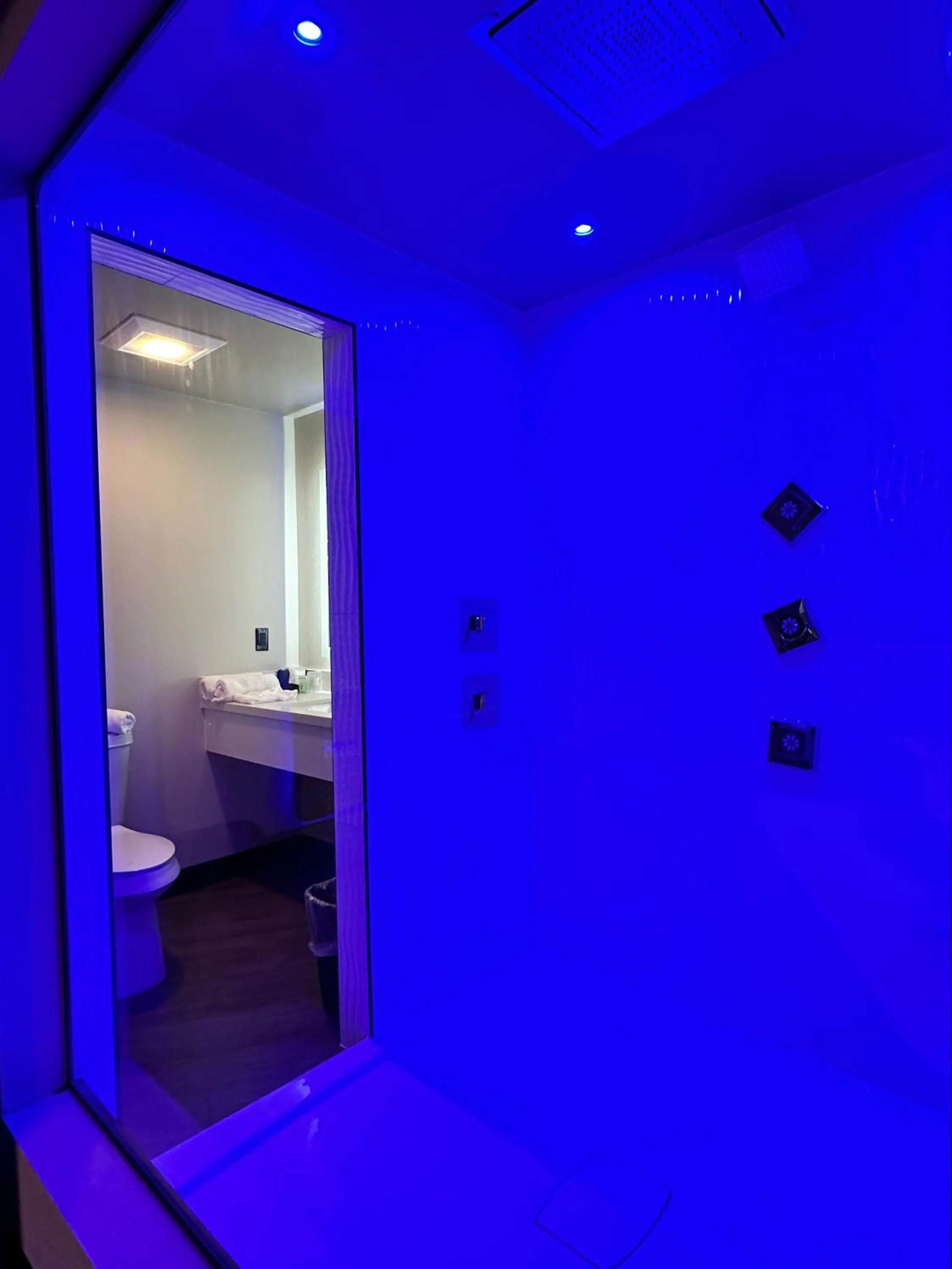 Bathroom in Imperial Suites, Adults Only