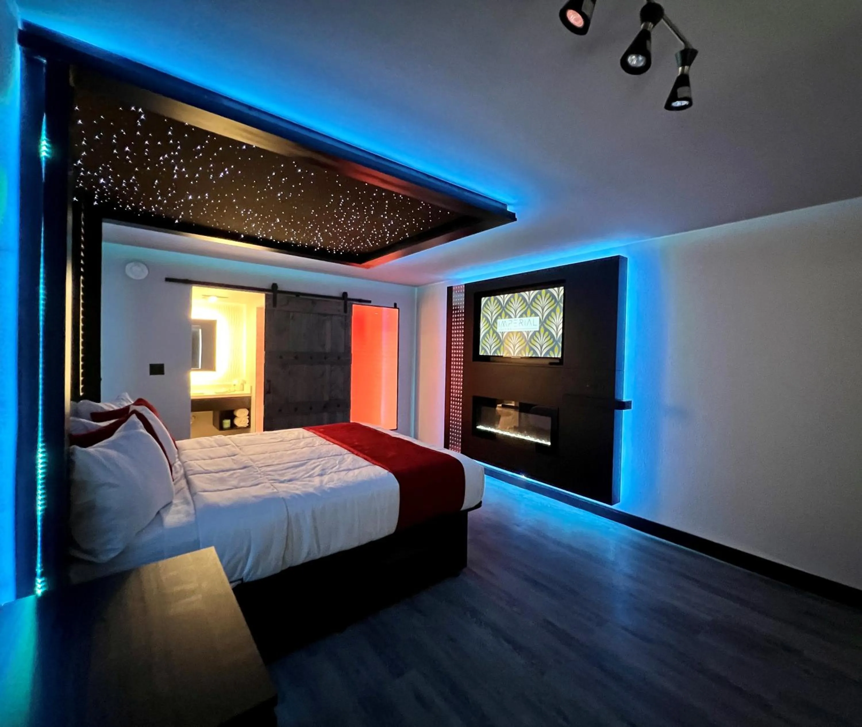 Bed in Imperial Suites, Adults Only