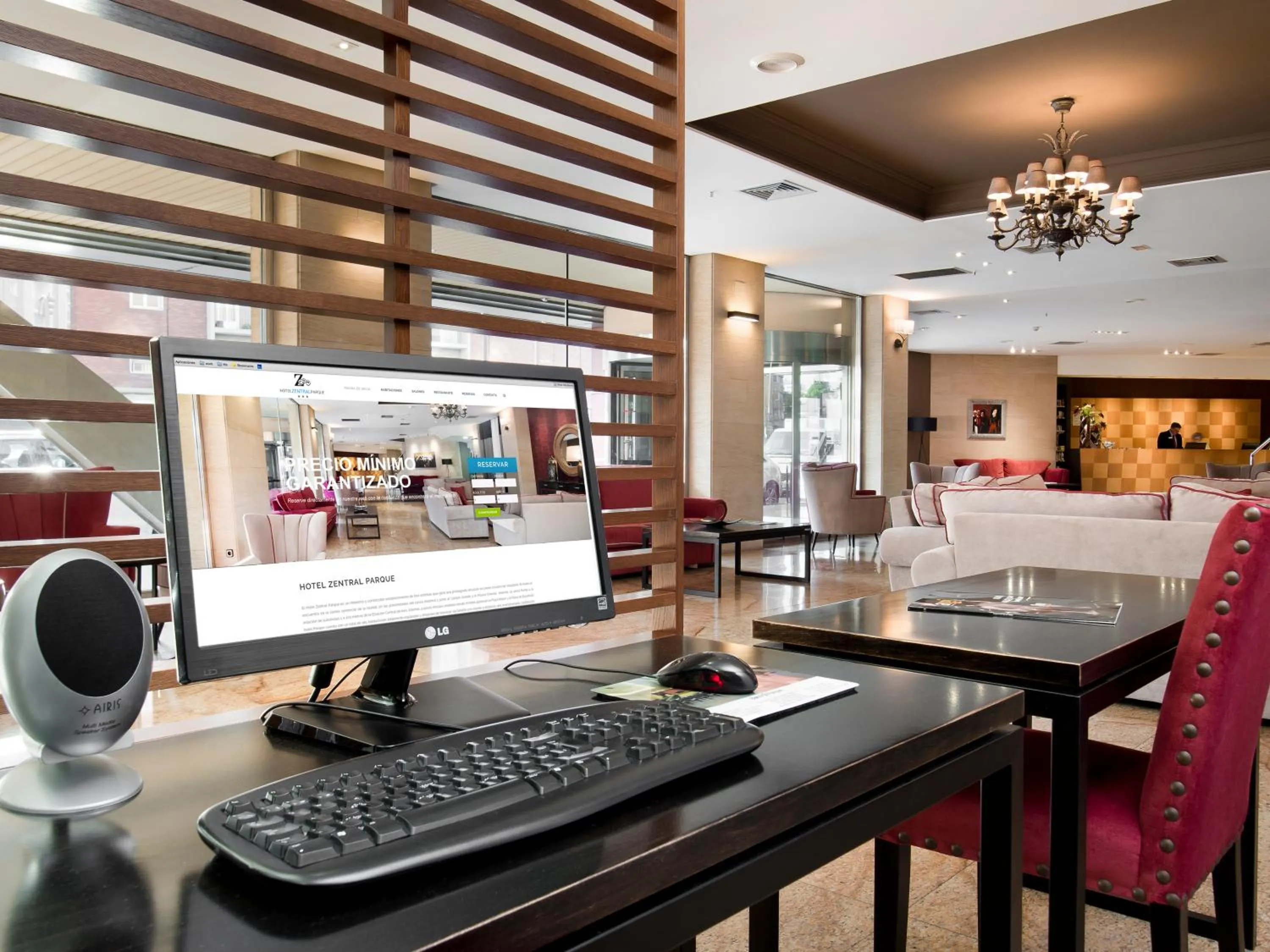 Lobby or reception in Hotel Zentral Parque