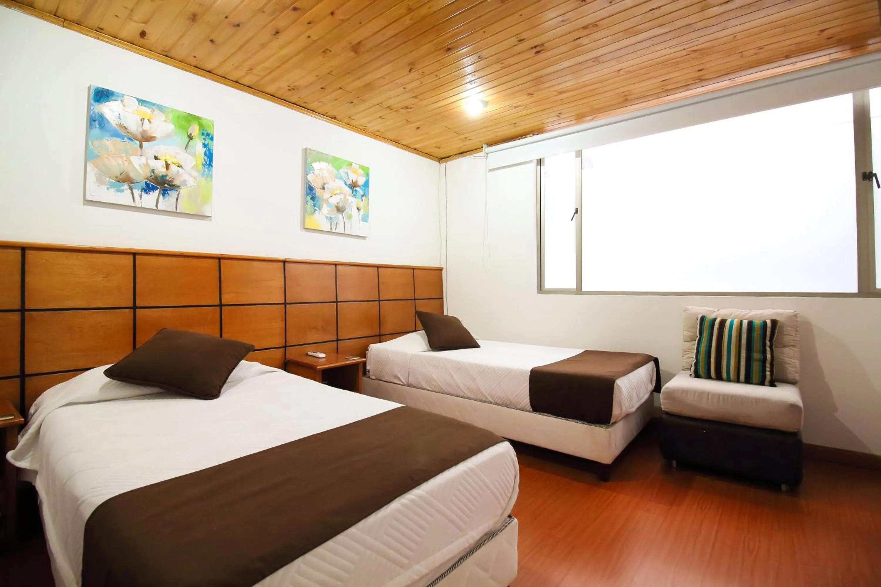 Photo of the whole room, Bed in Hotel Casa Quinta Embajada