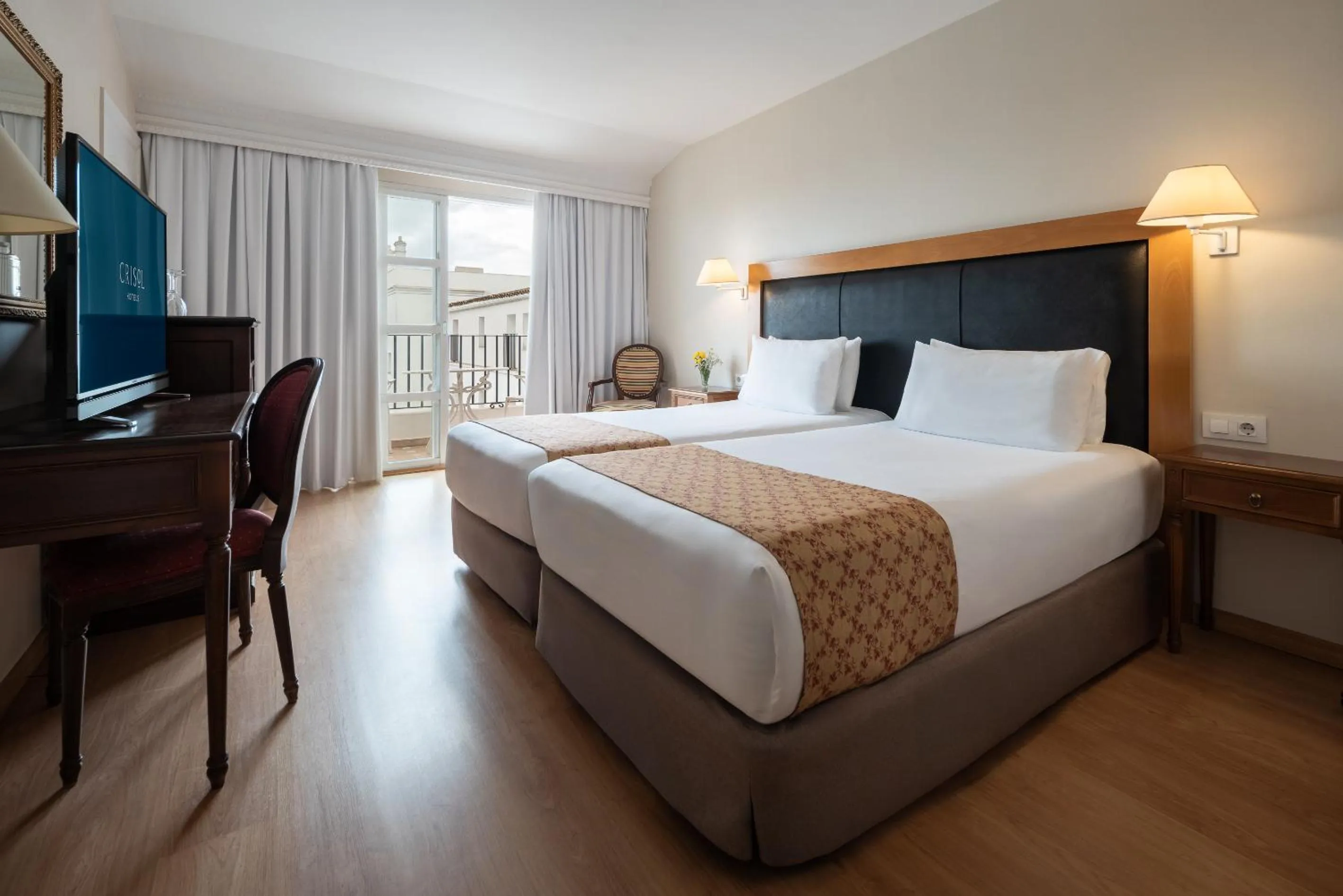 Bed in Crisol Monasterio de San Miguel