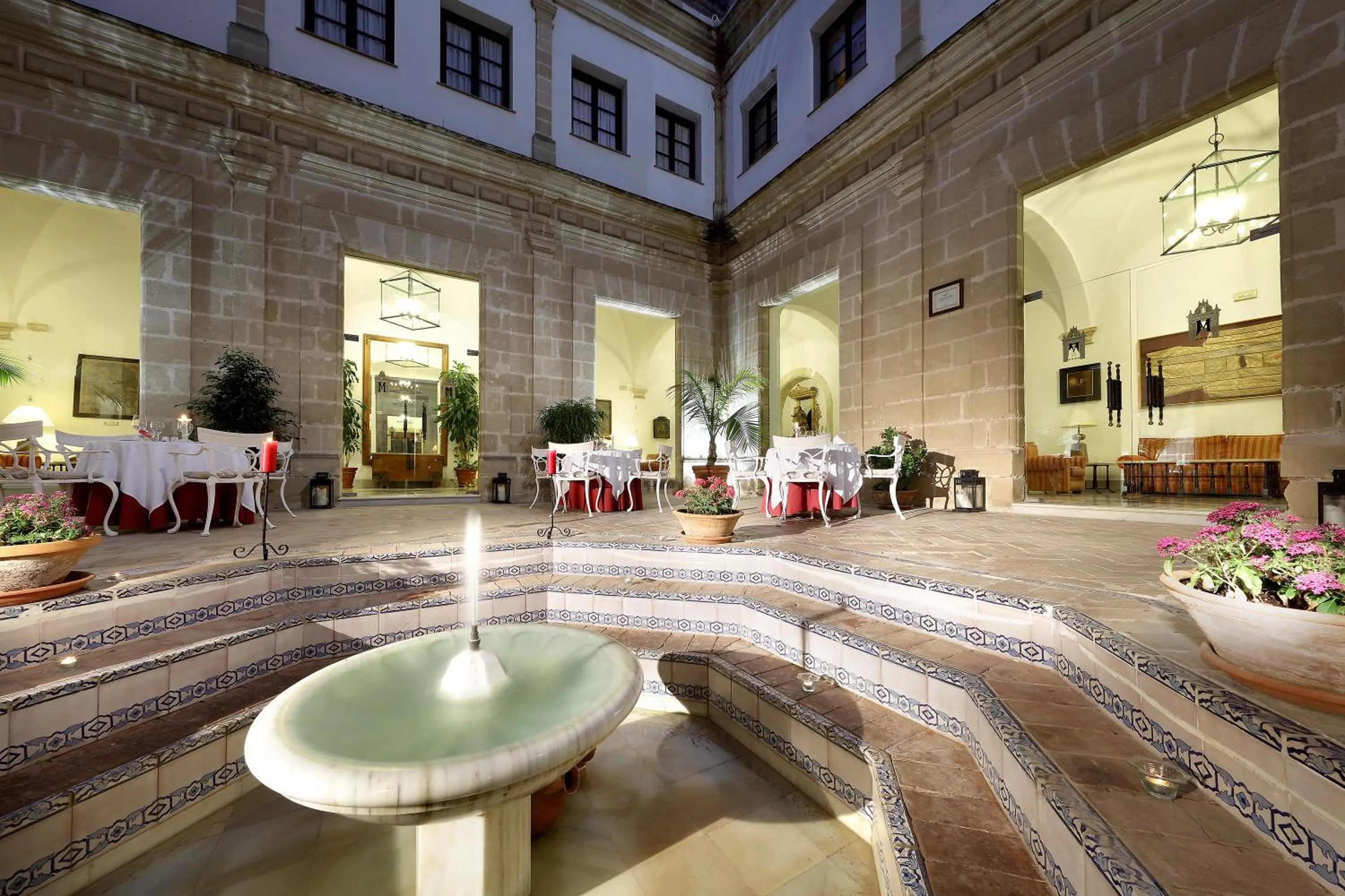 Decorative detail in Crisol Monasterio de San Miguel