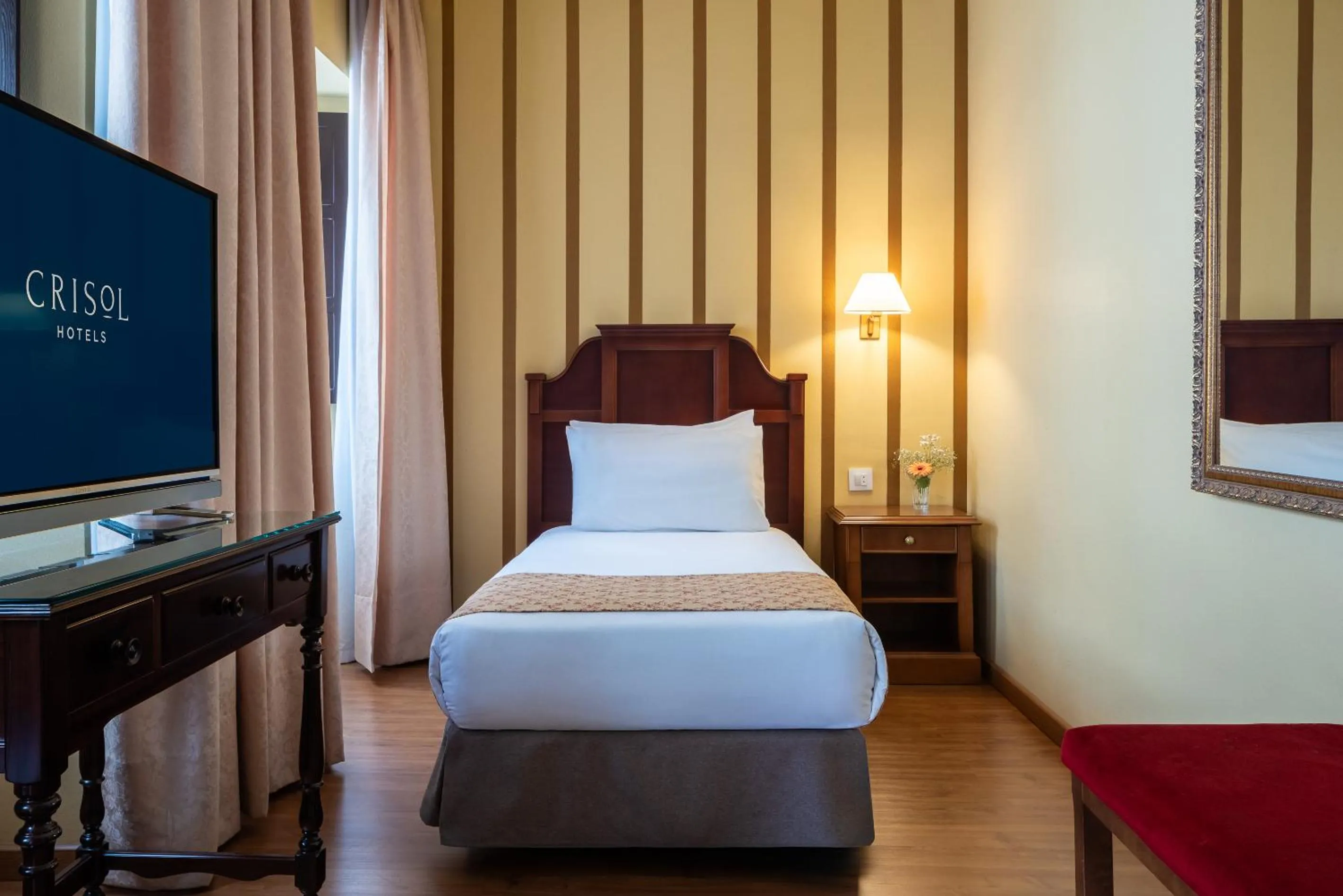 Bed in Crisol Monasterio de San Miguel