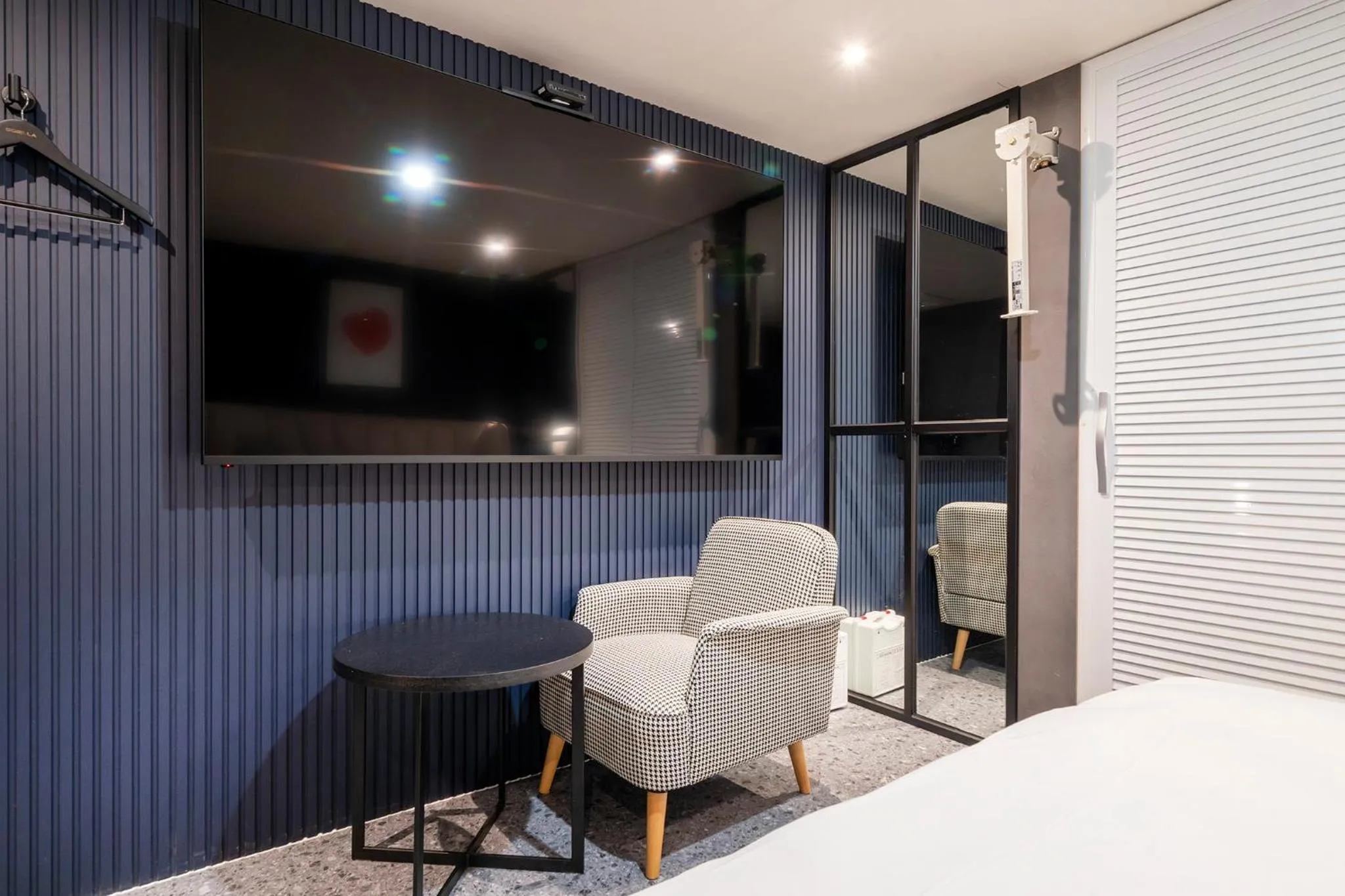 Bed in Gorilla Hotel