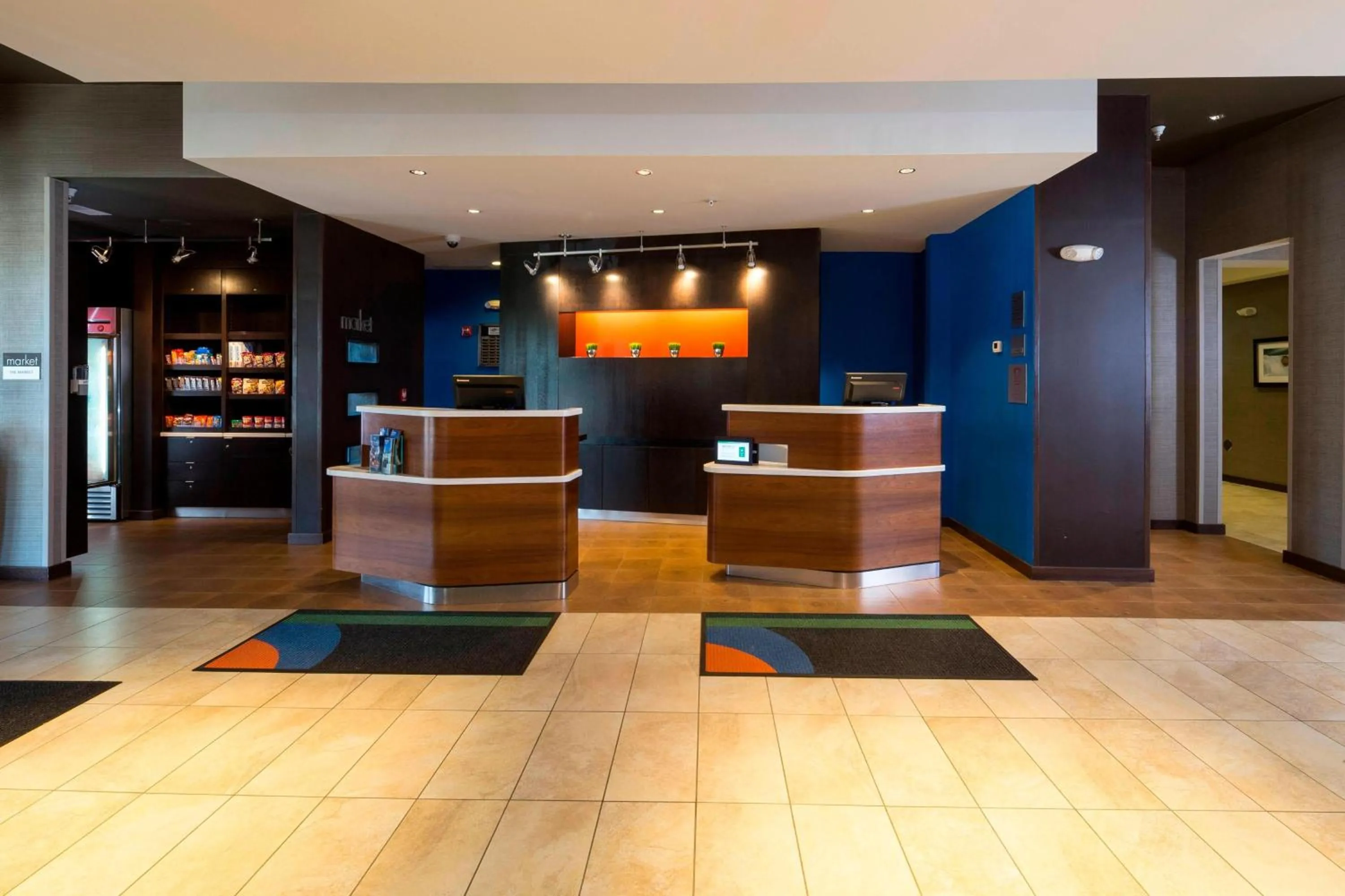 Lobby or reception in Courtyard by Marriott Battle Creek