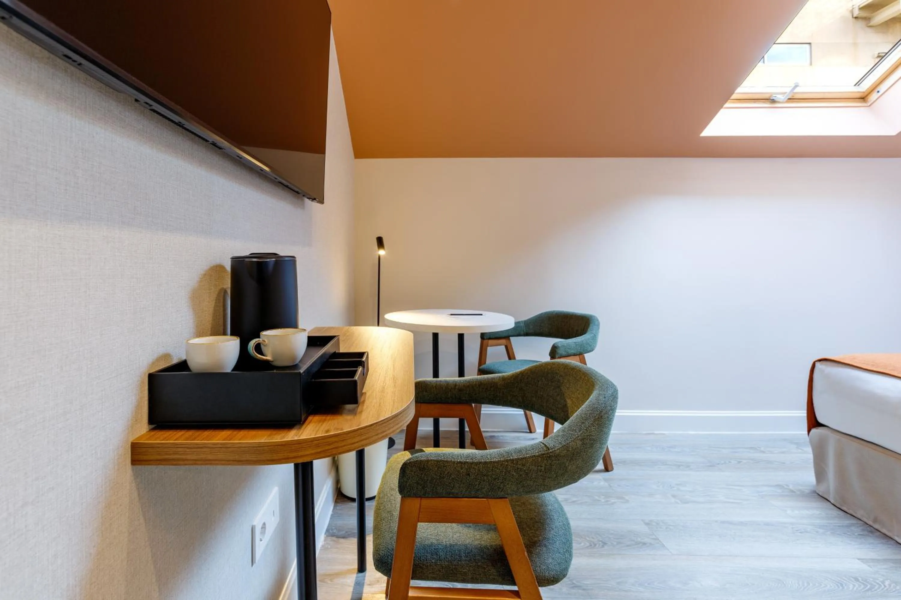 Bed in Petit Palace Puerta del Sol