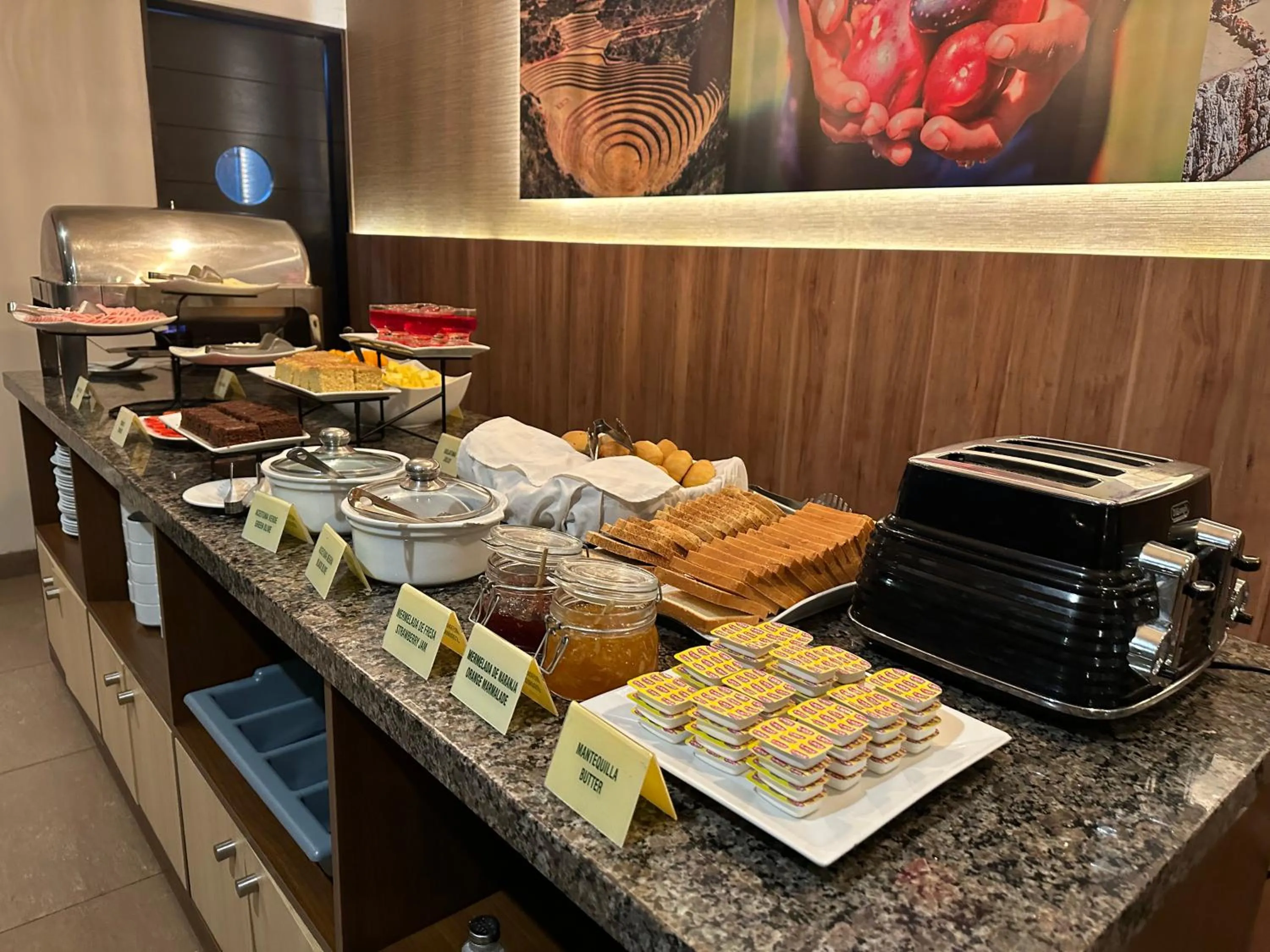 Breakfast in El Tambo 1