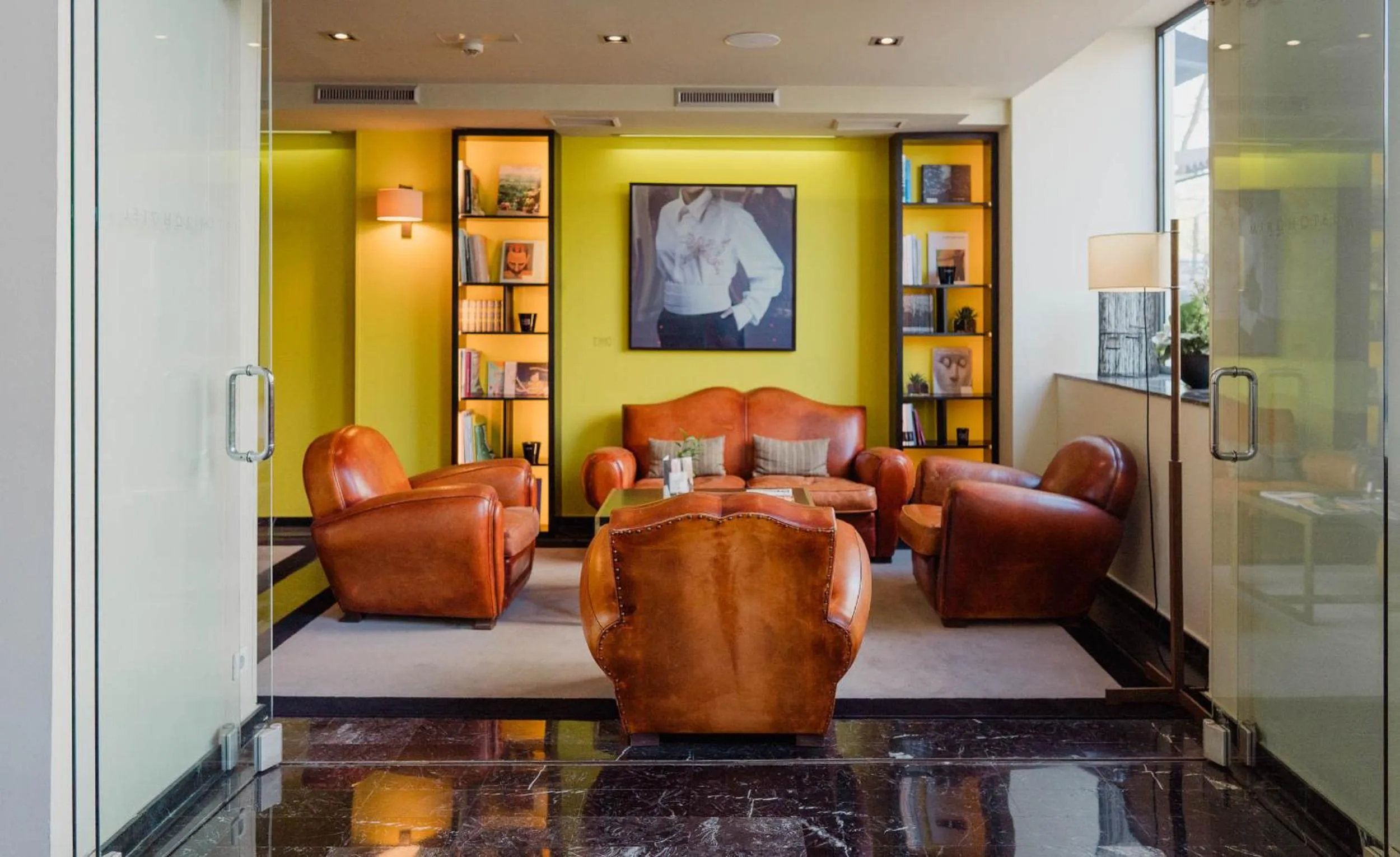 Lounge or bar in Hotel Miró