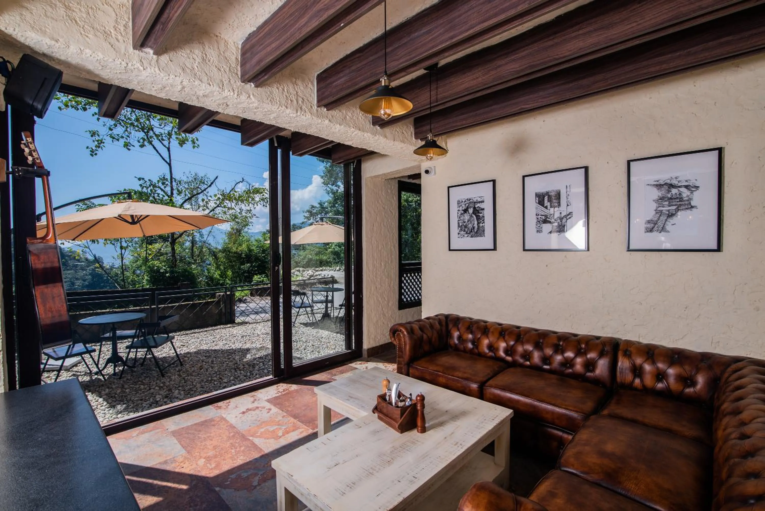 Restaurant/places to eat in Tree of Life Indra Mandala Hotel, Gangtok