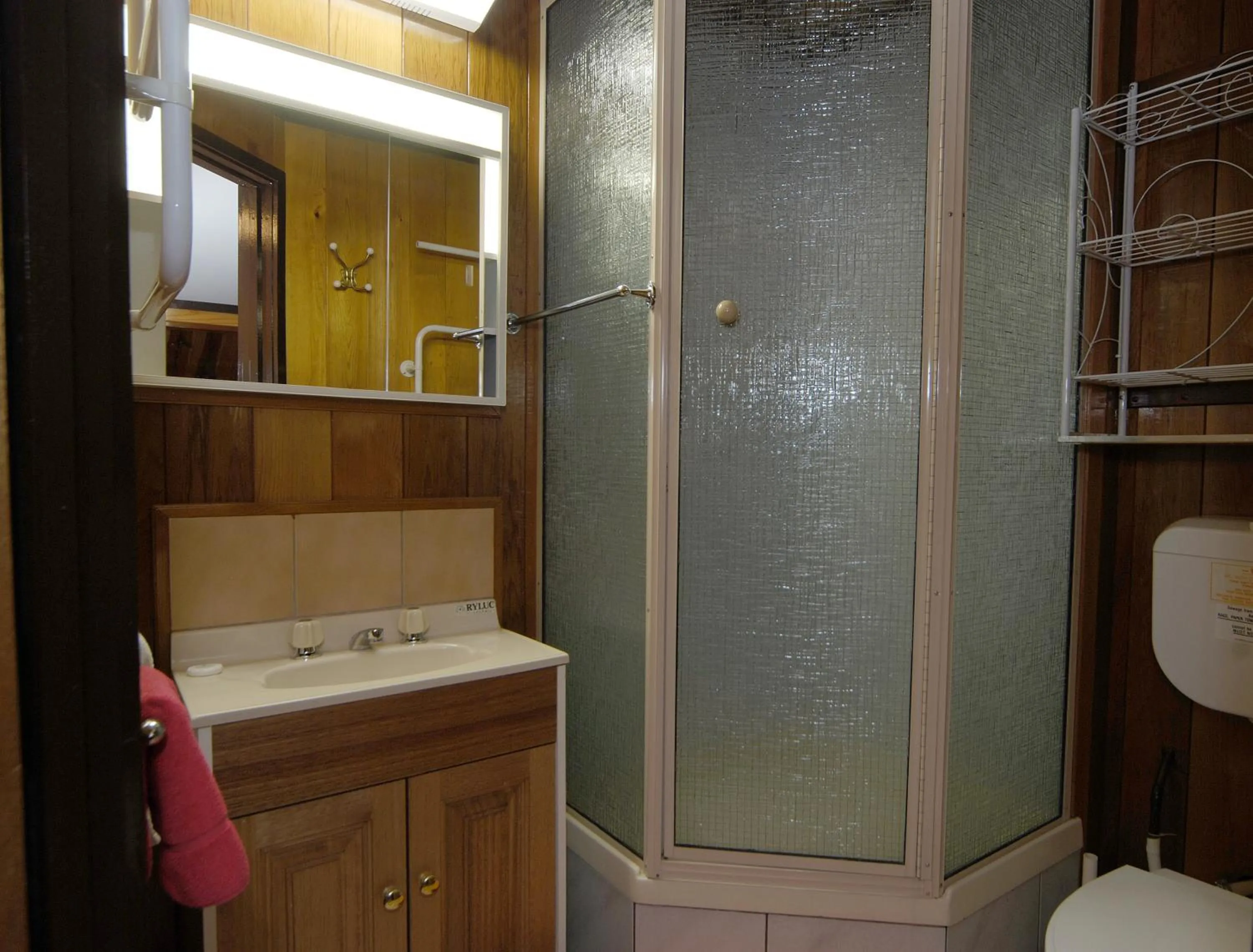 Bathroom in Karelia Alpine Lodge