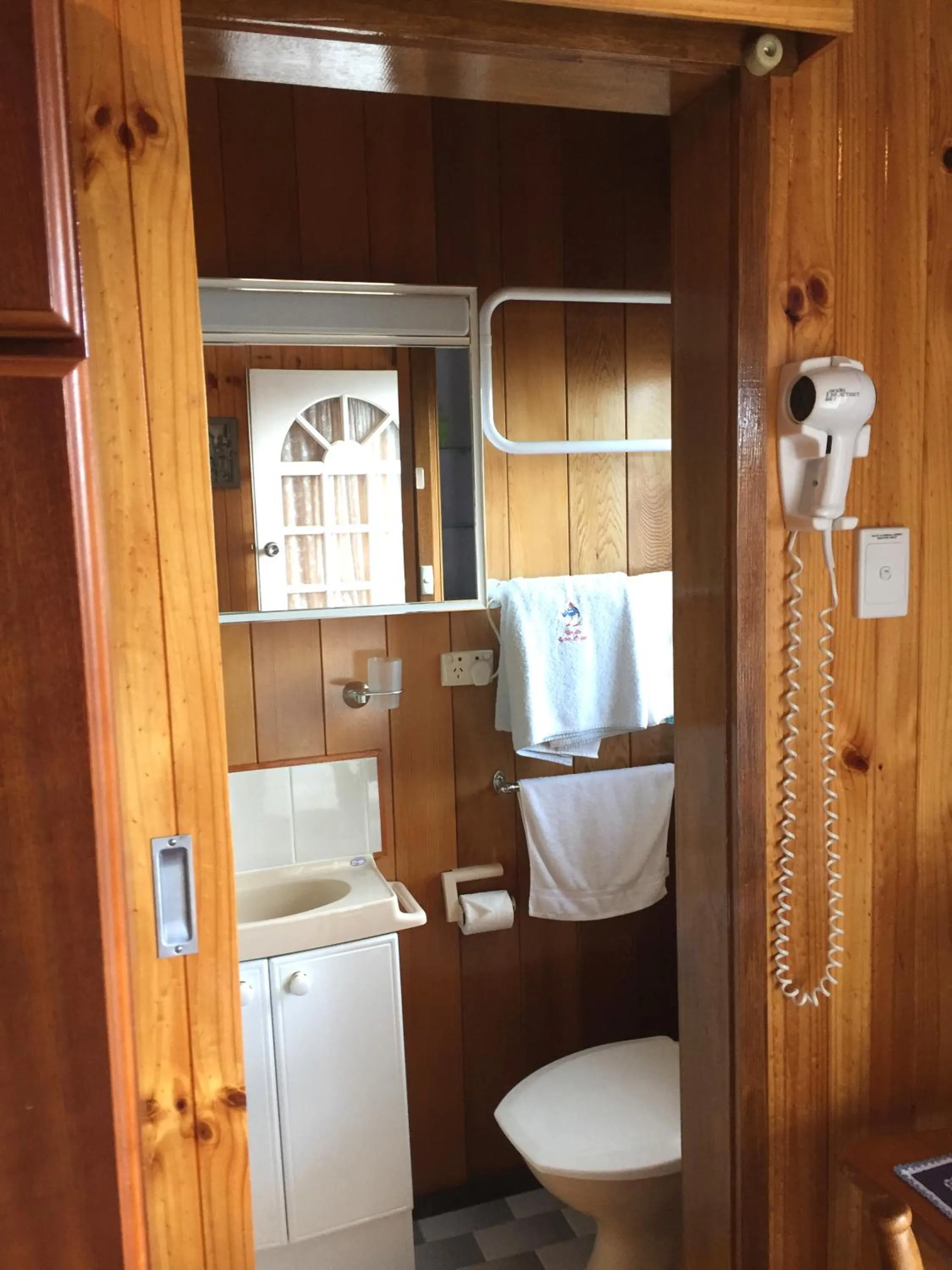 Toilet in Karelia Alpine Lodge