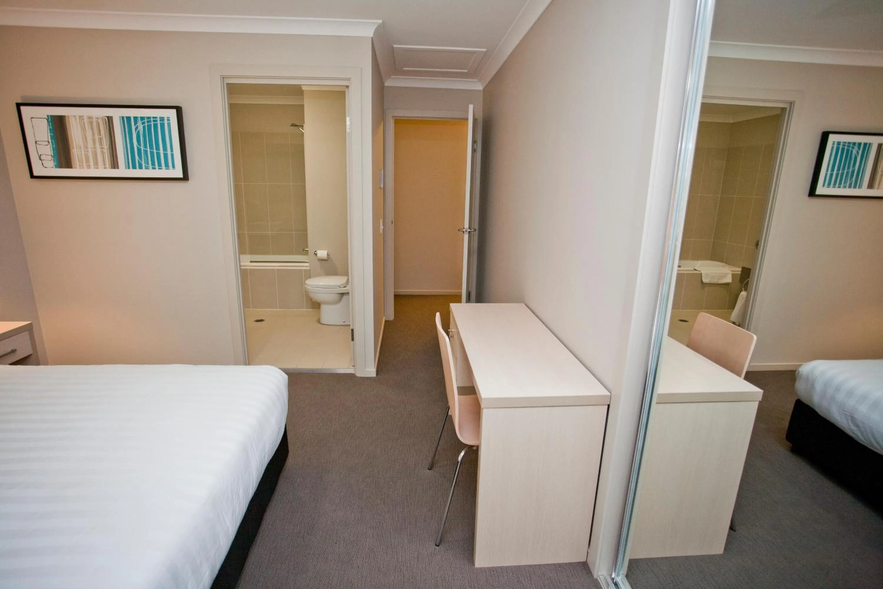 Photo of the whole room, Bed in Stonewood Villas